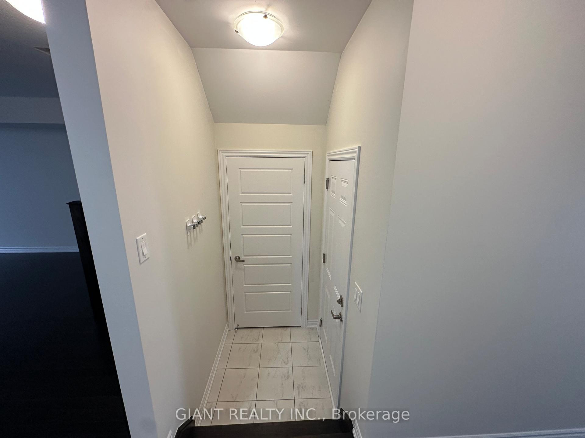Photo 6 of 90 Esther Crescent, Thorold, Hurricane/Merrittville — HOMEH