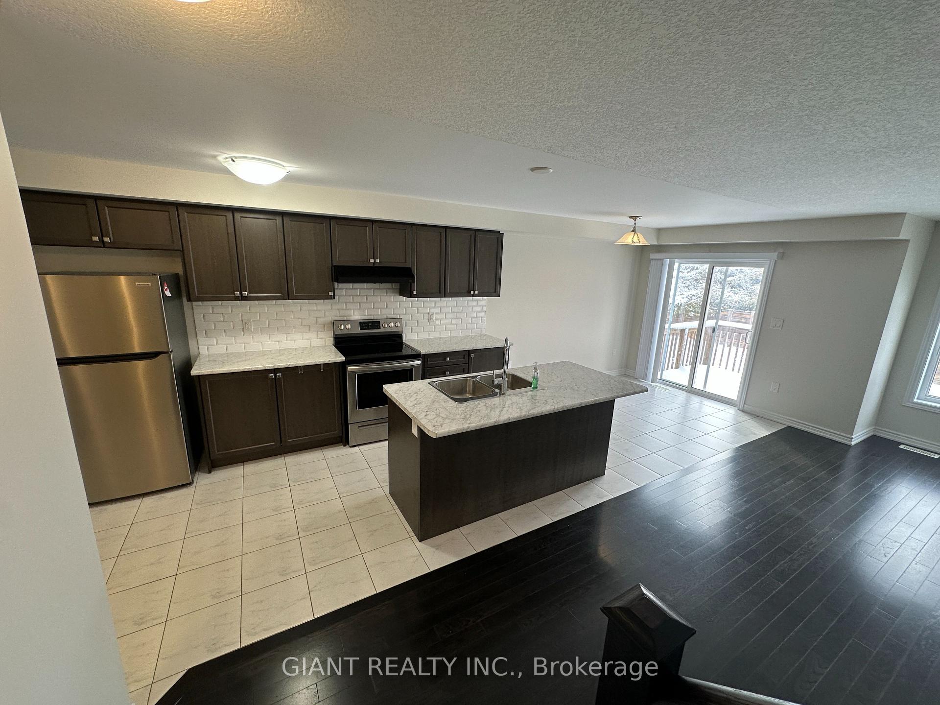 Photo 8 of 90 Esther Crescent, Thorold, Hurricane/Merrittville — HOMEH
