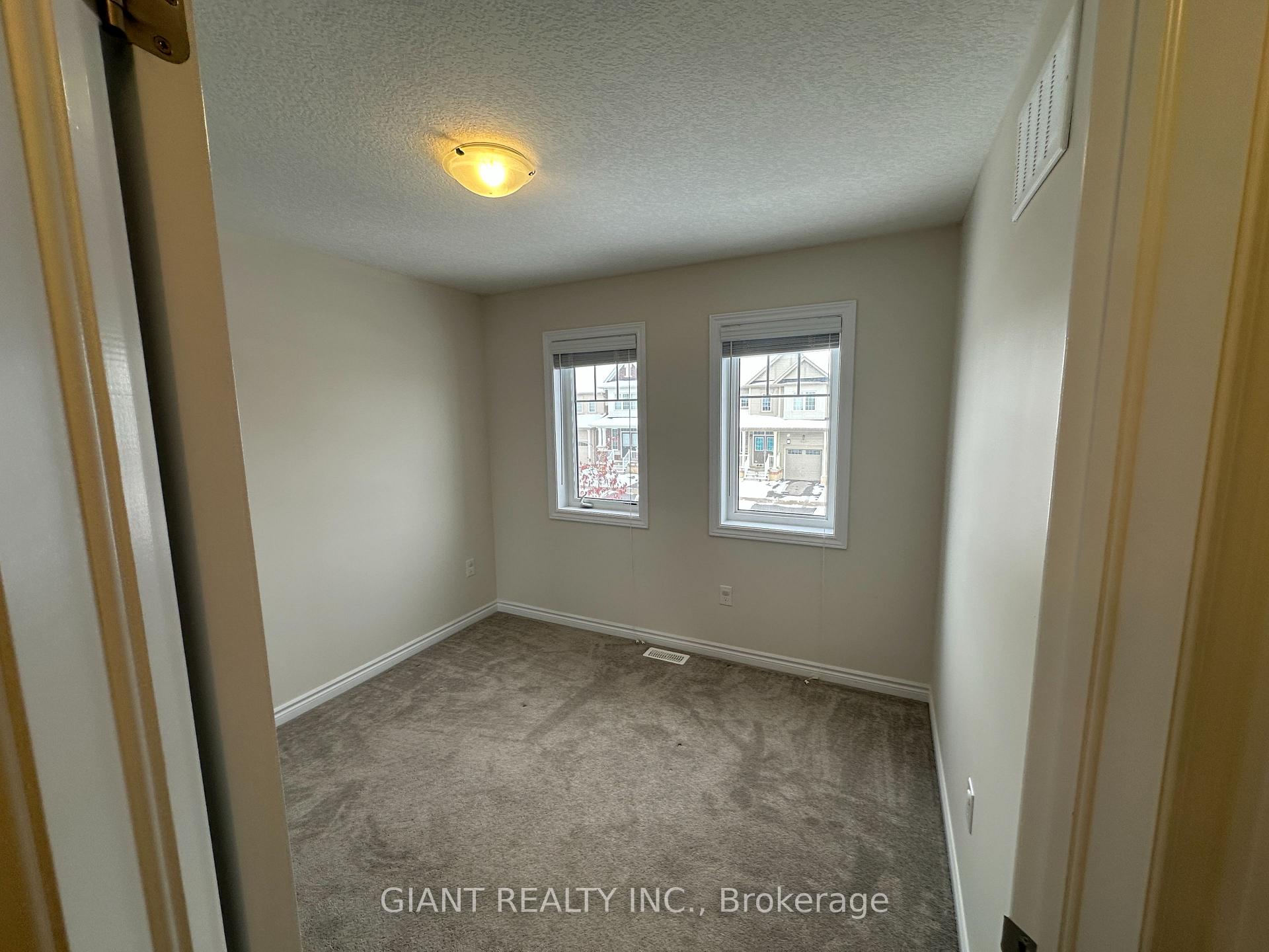 Photo 28 of 90 Esther Crescent, Thorold, Hurricane/Merrittville — HOMEH