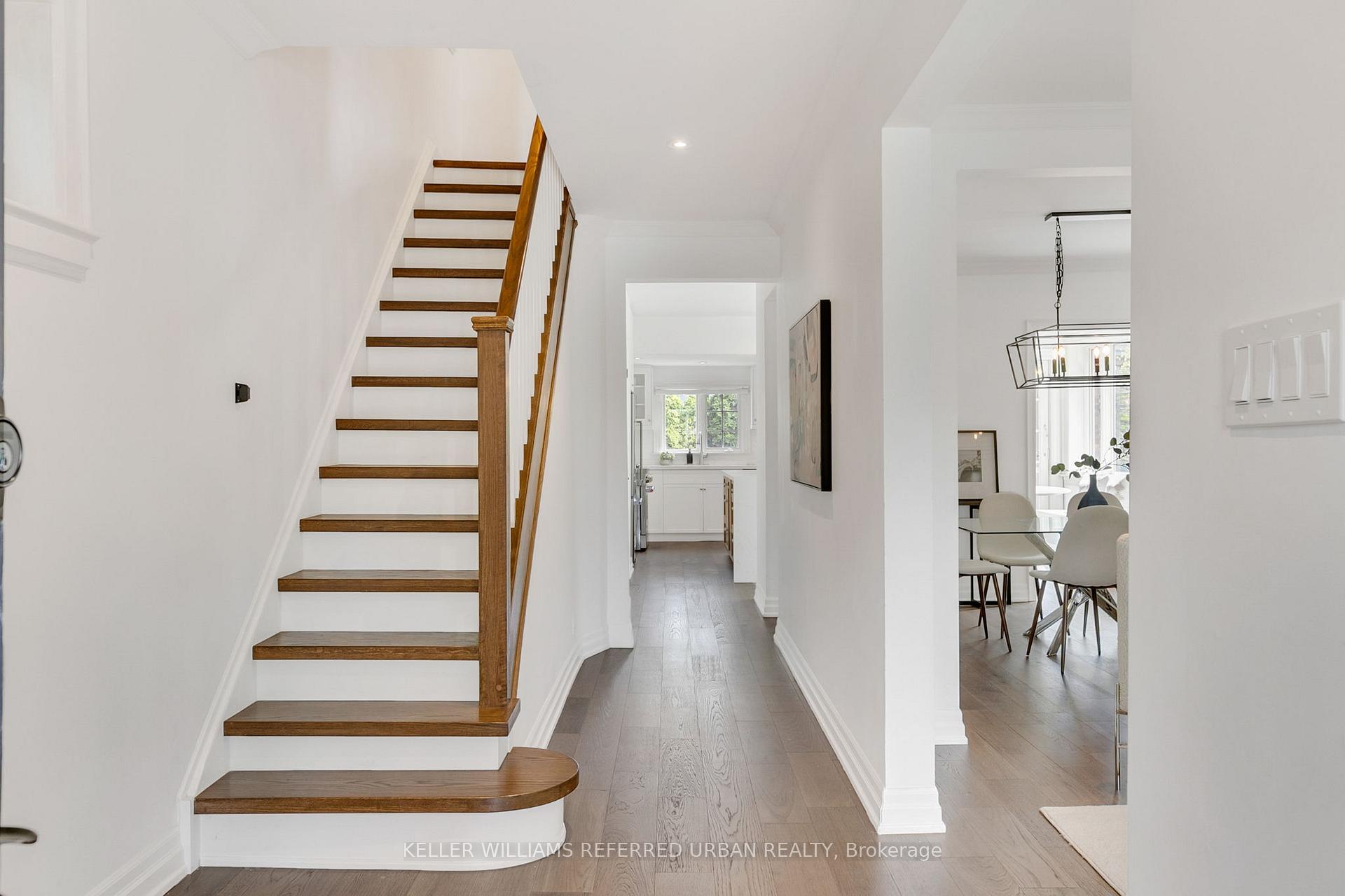 Photo 2 of 21 Donegall Drive, Toronto, Leaside — HOMEH