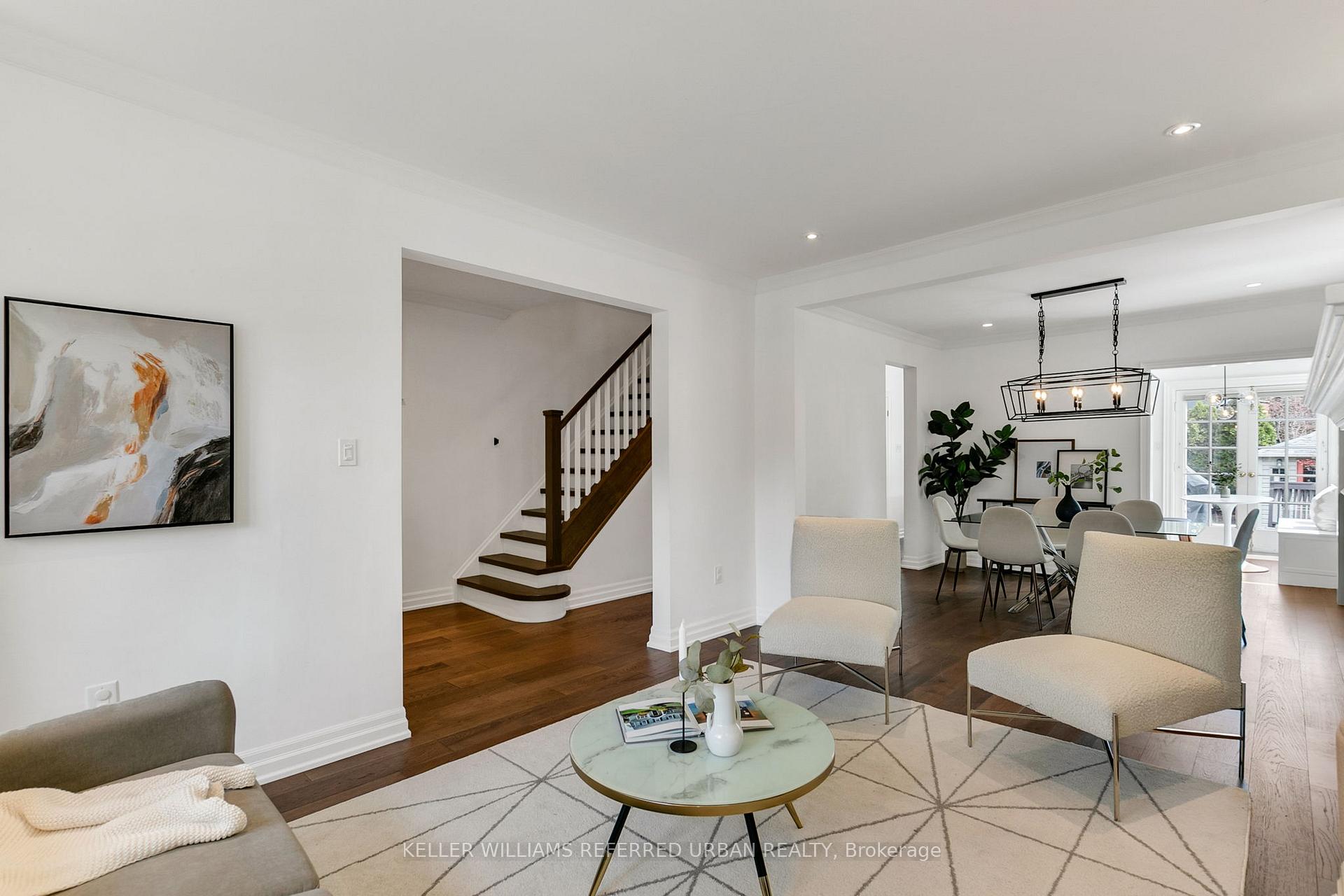 Photo 5 of 21 Donegall Drive, Toronto, Leaside — HOMEH