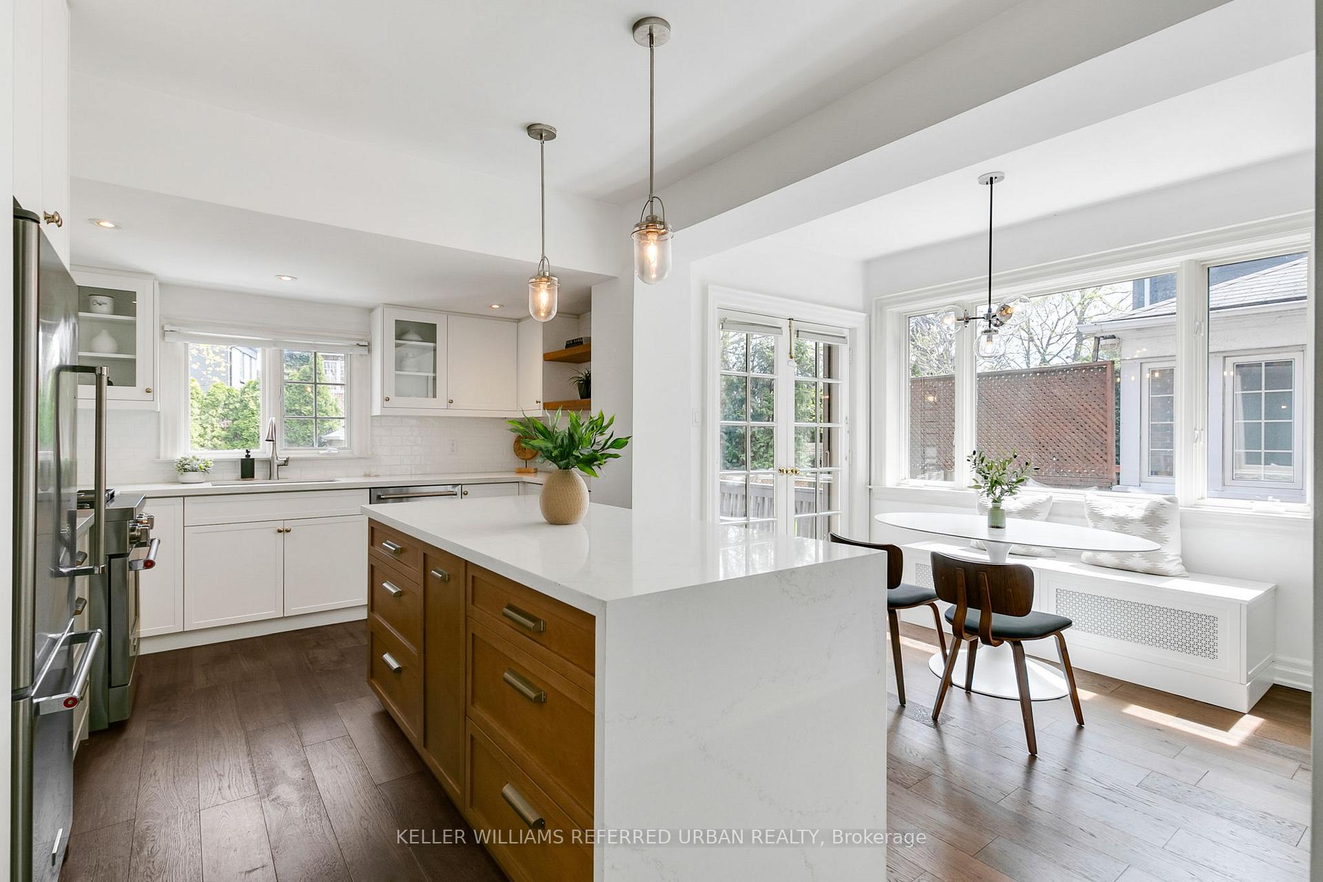 Photo 9 of 21 Donegall Drive, Toronto, Leaside — HOMEH