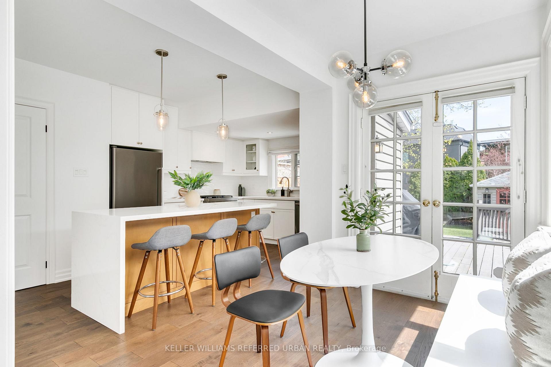 Photo 18 of 21 Donegall Drive, Toronto, Leaside — HOMEH