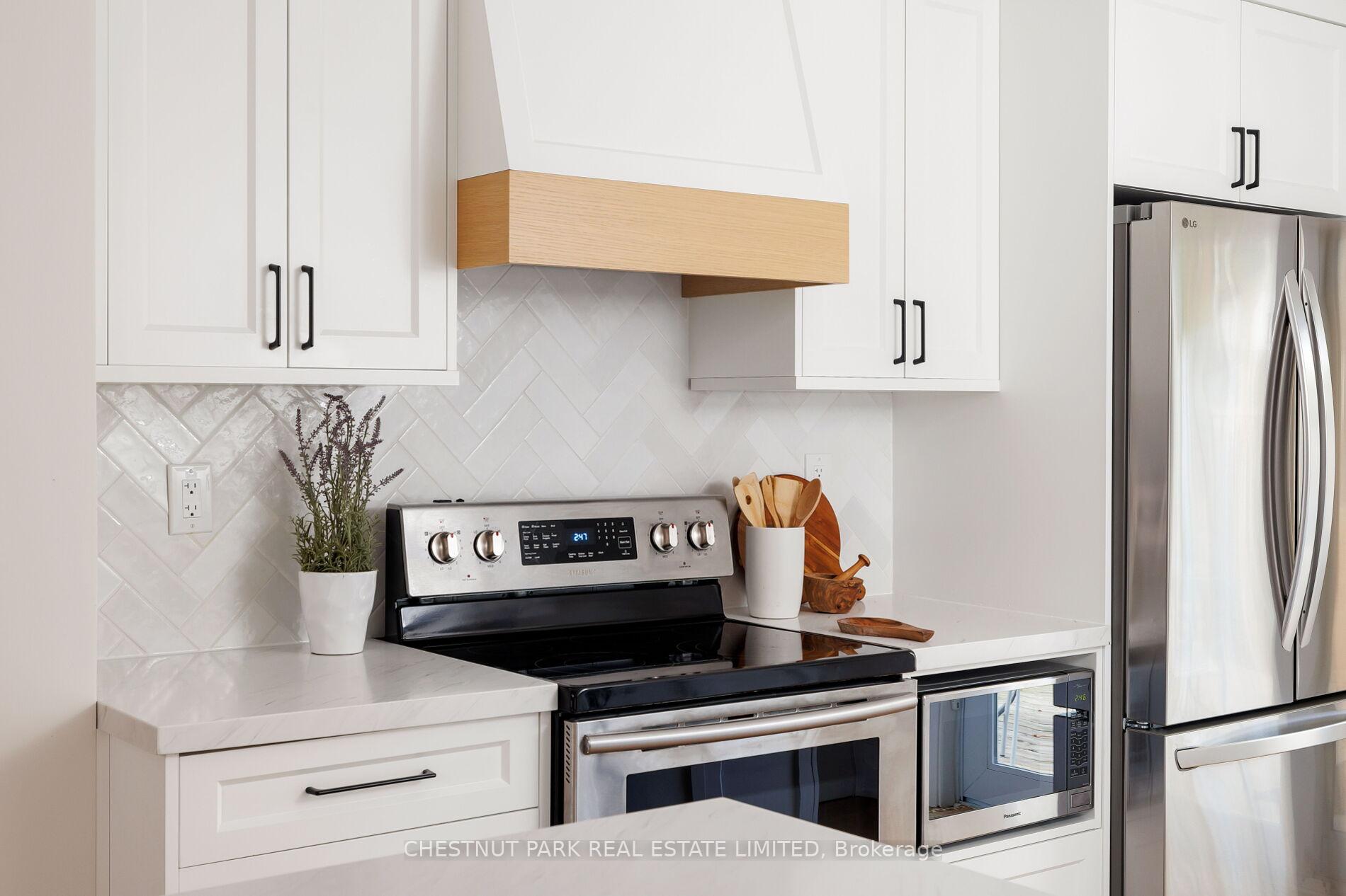 Photo 17 of 107 Kent Road, Toronto, Greenwood-Coxwell — HOMEH