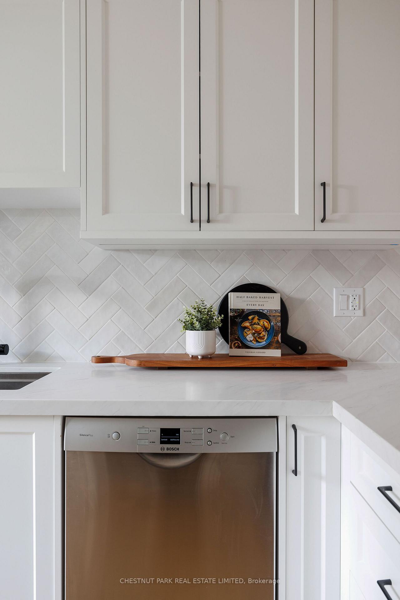 Photo 21 of 107 Kent Road, Toronto, Greenwood-Coxwell — HOMEH