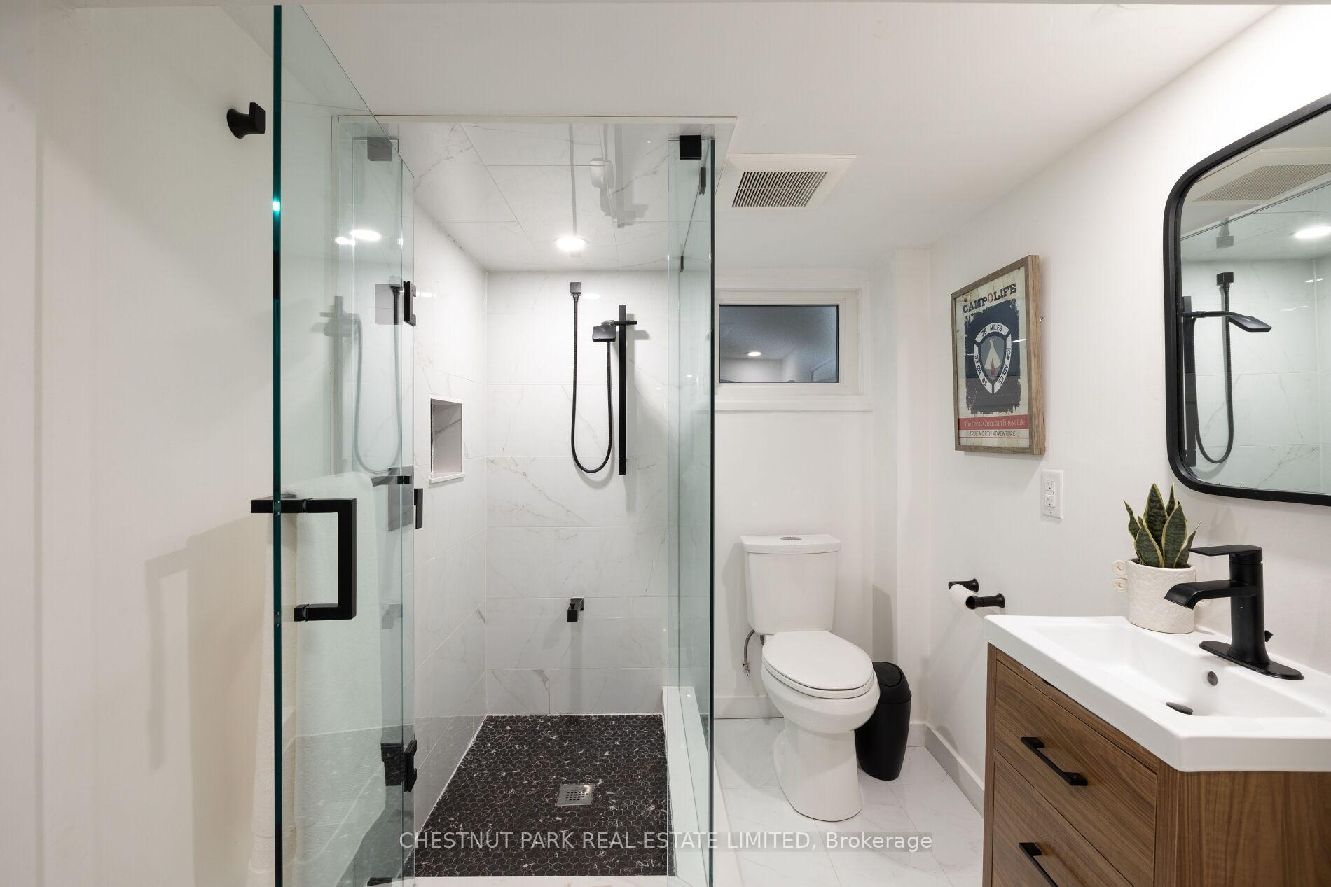 Photo 40 of 107 Kent Road, Toronto, Greenwood-Coxwell — HOMEH