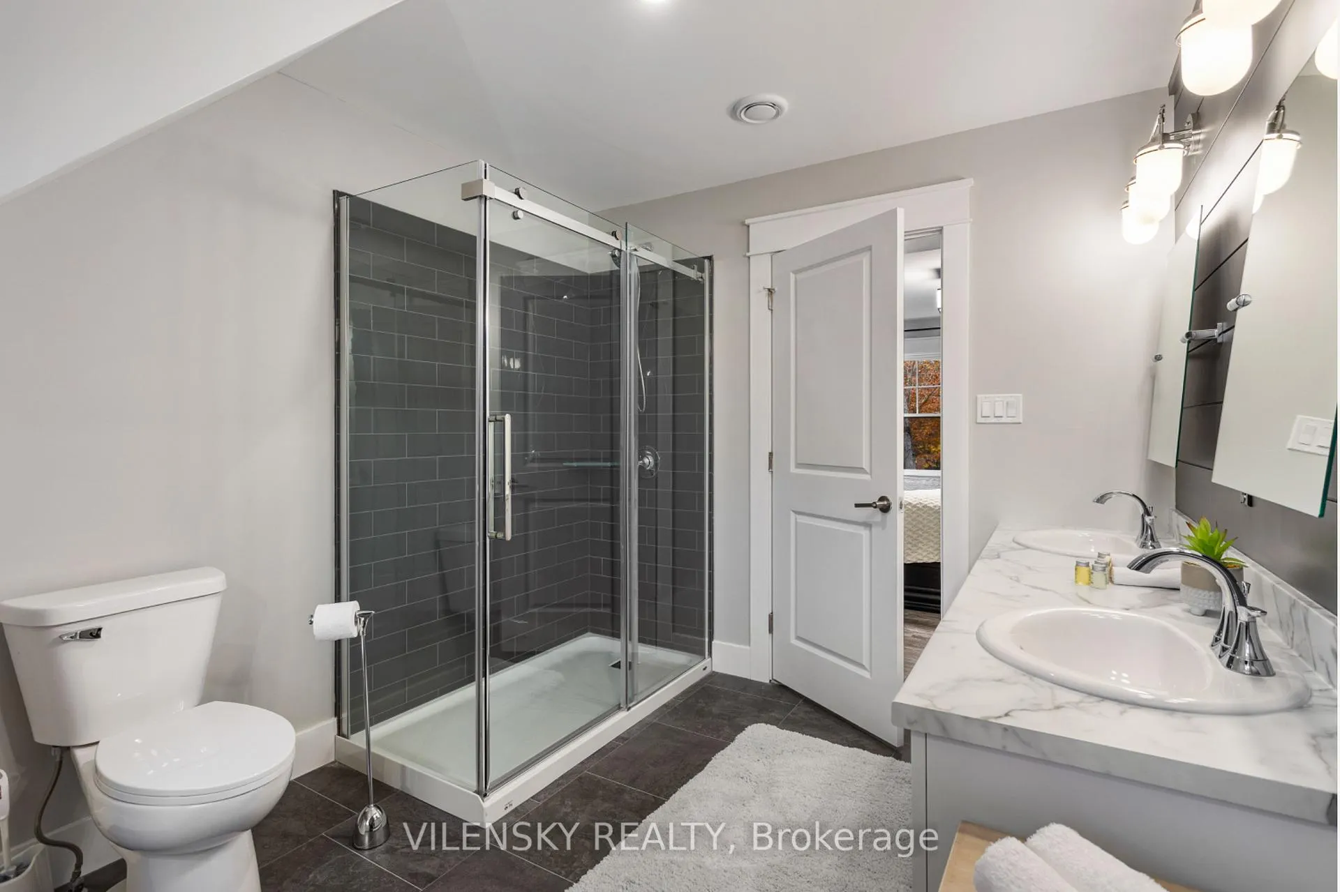 Photo 10 of 1728 Champlain Road, Tiny, Rural Tiny — HOMEH
