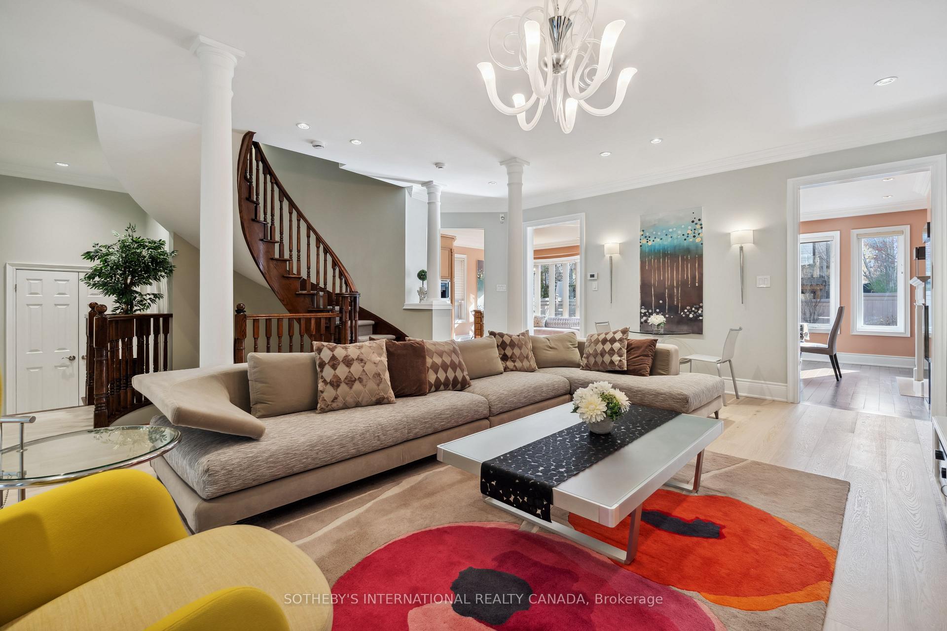 Photo 4 of 20 Hampton Park Crescent, Toronto, Leaside — HOMEH