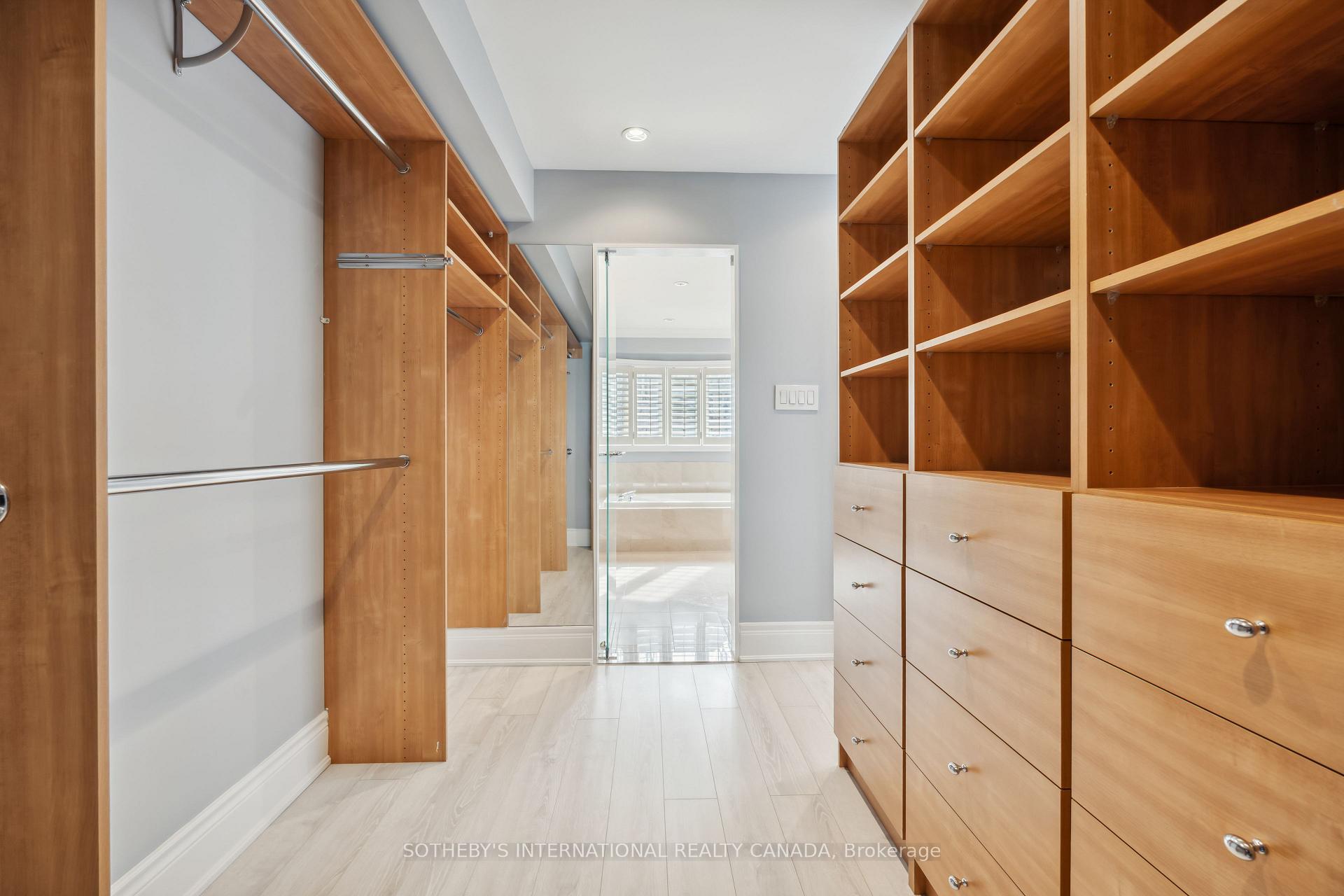 Photo 10 of 20 Hampton Park Crescent, Toronto, Leaside — HOMEH