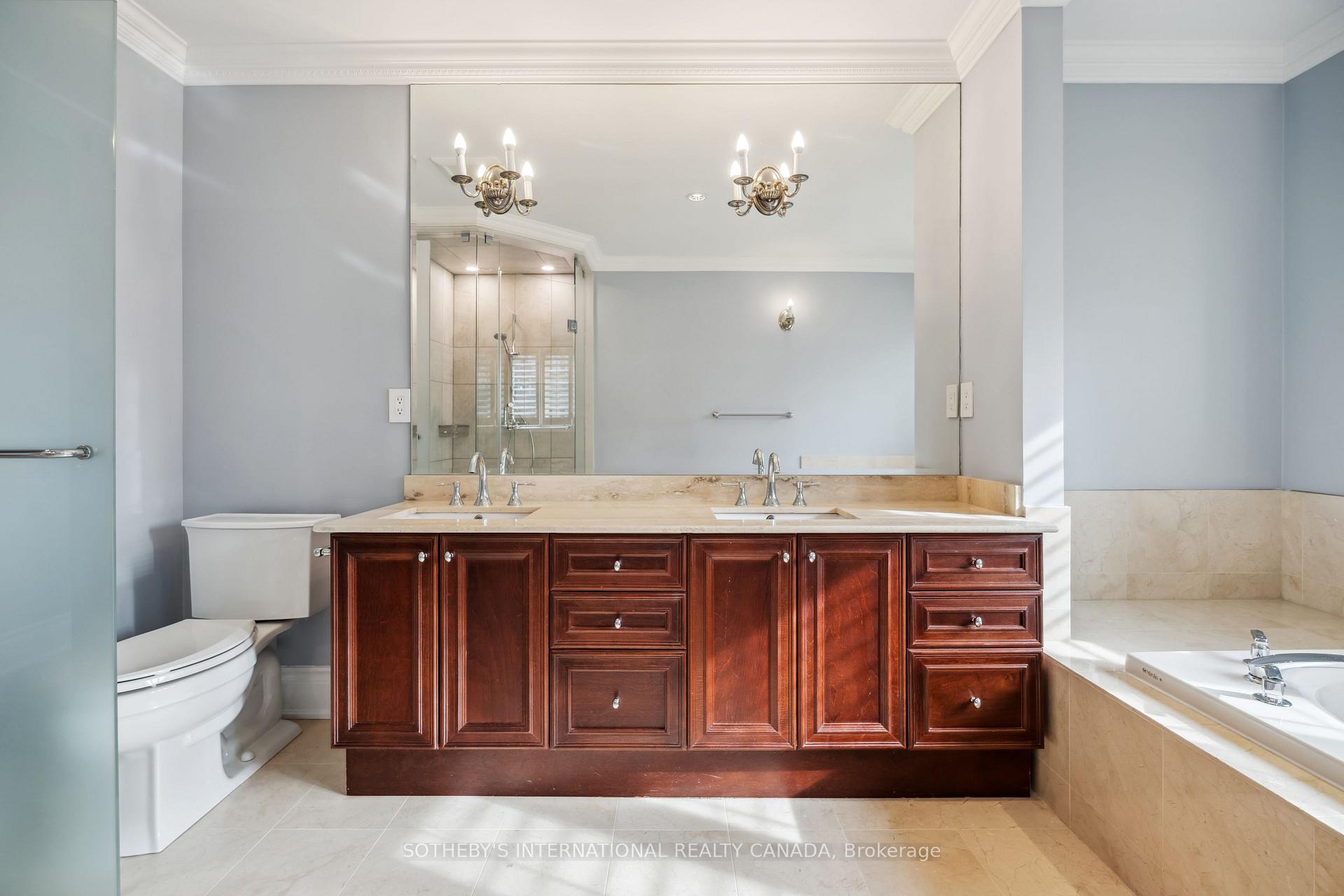 Photo 12 of 20 Hampton Park Crescent, Toronto, Leaside — HOMEH