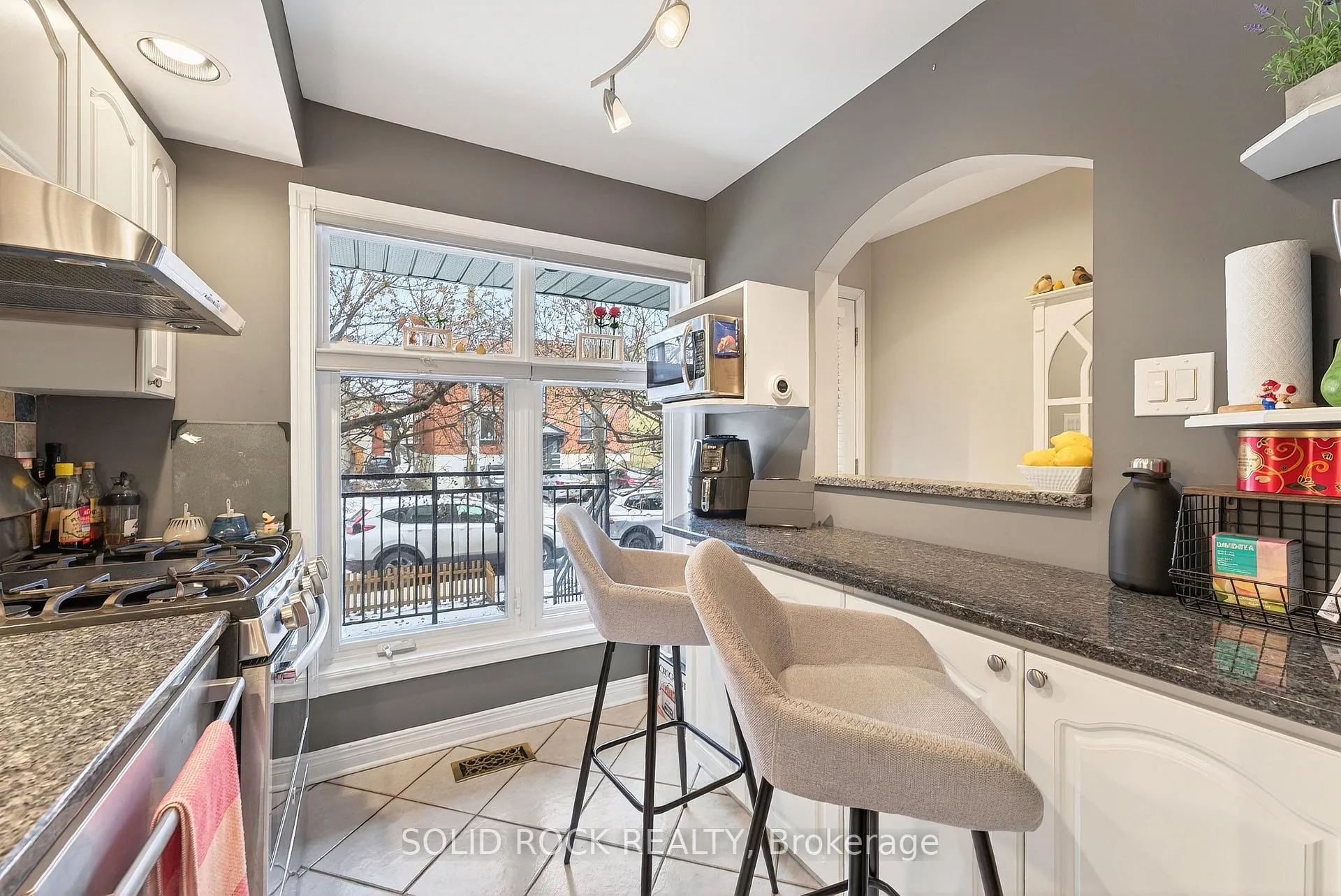Photo 13 of 395 Mackay Street, Ottawa, Lindenlea — HOMEH