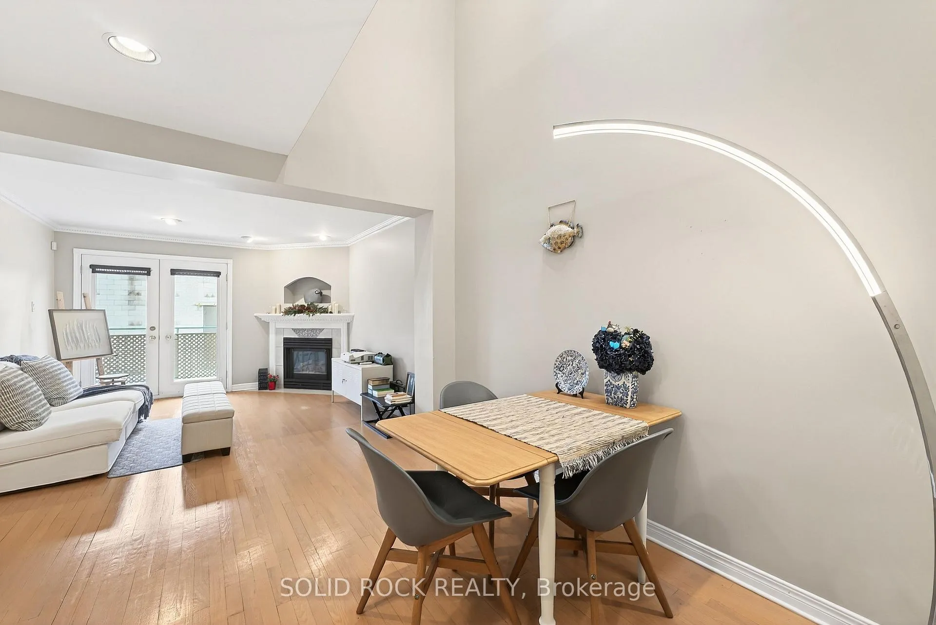 Photo 16 of 395 Mackay Street, Ottawa, Lindenlea — HOMEH