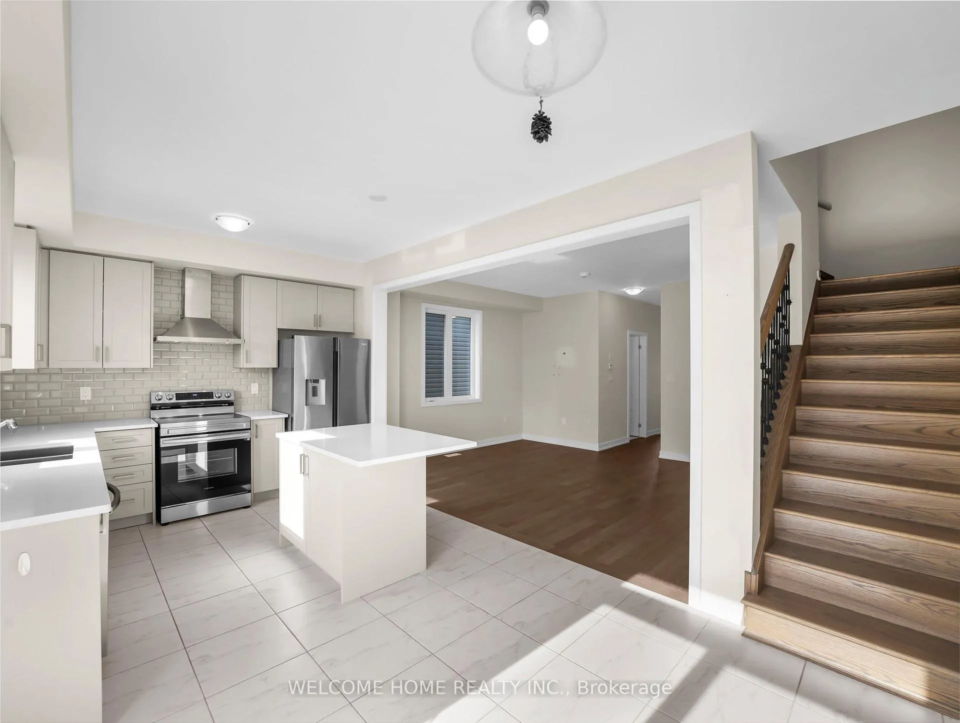 Photo 3 of 6 Sun Haven Lane, Thorold, Rolling Meadows — HOMEH