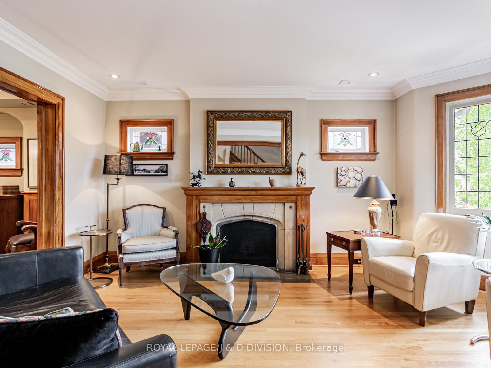 Photo 4 of 30 Macnaughton Road, Toronto, Leaside — HOMEH