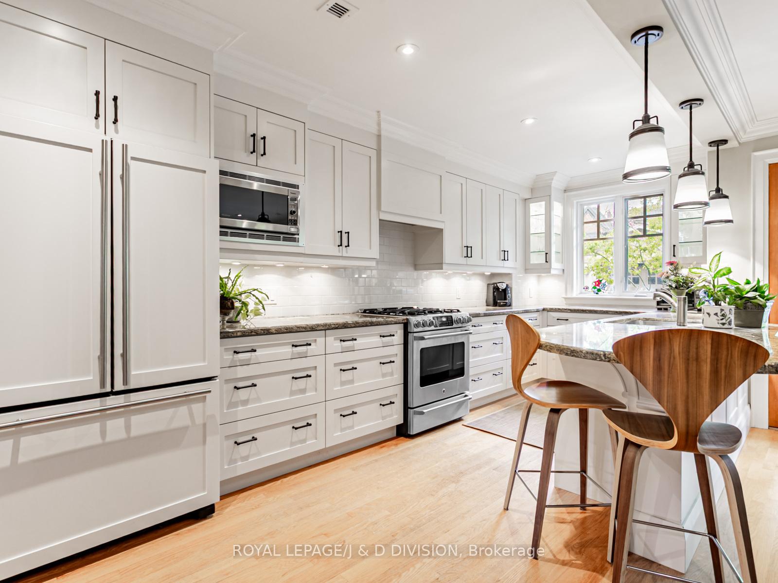 Photo 14 of 30 Macnaughton Road, Toronto, Leaside — HOMEH