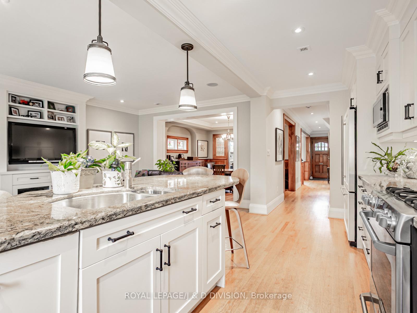 Photo 15 of 30 Macnaughton Road, Toronto, Leaside — HOMEH