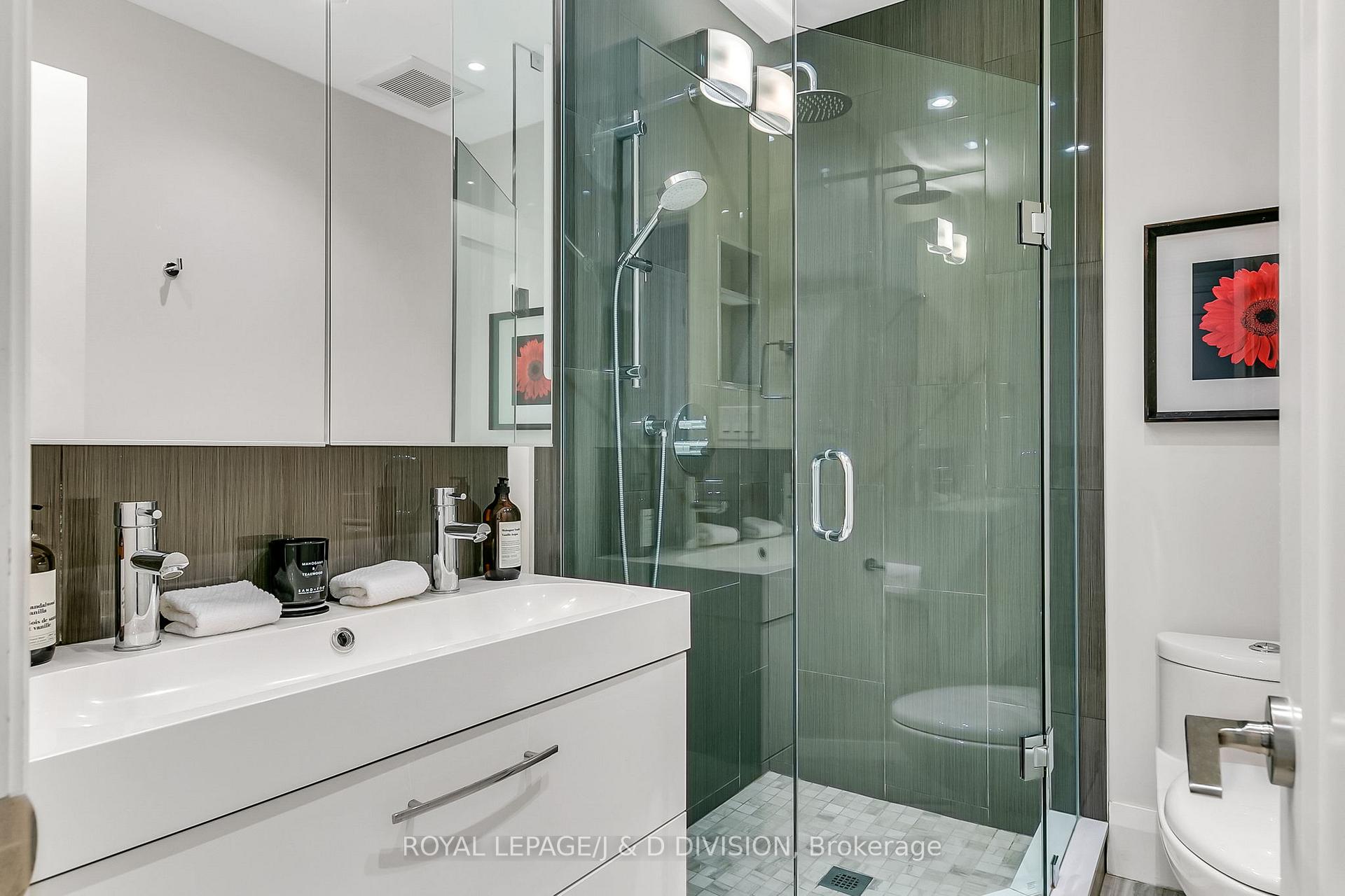Photo 27 of 18 Le May Road, Toronto, Mount Pleasant East — HOMEH