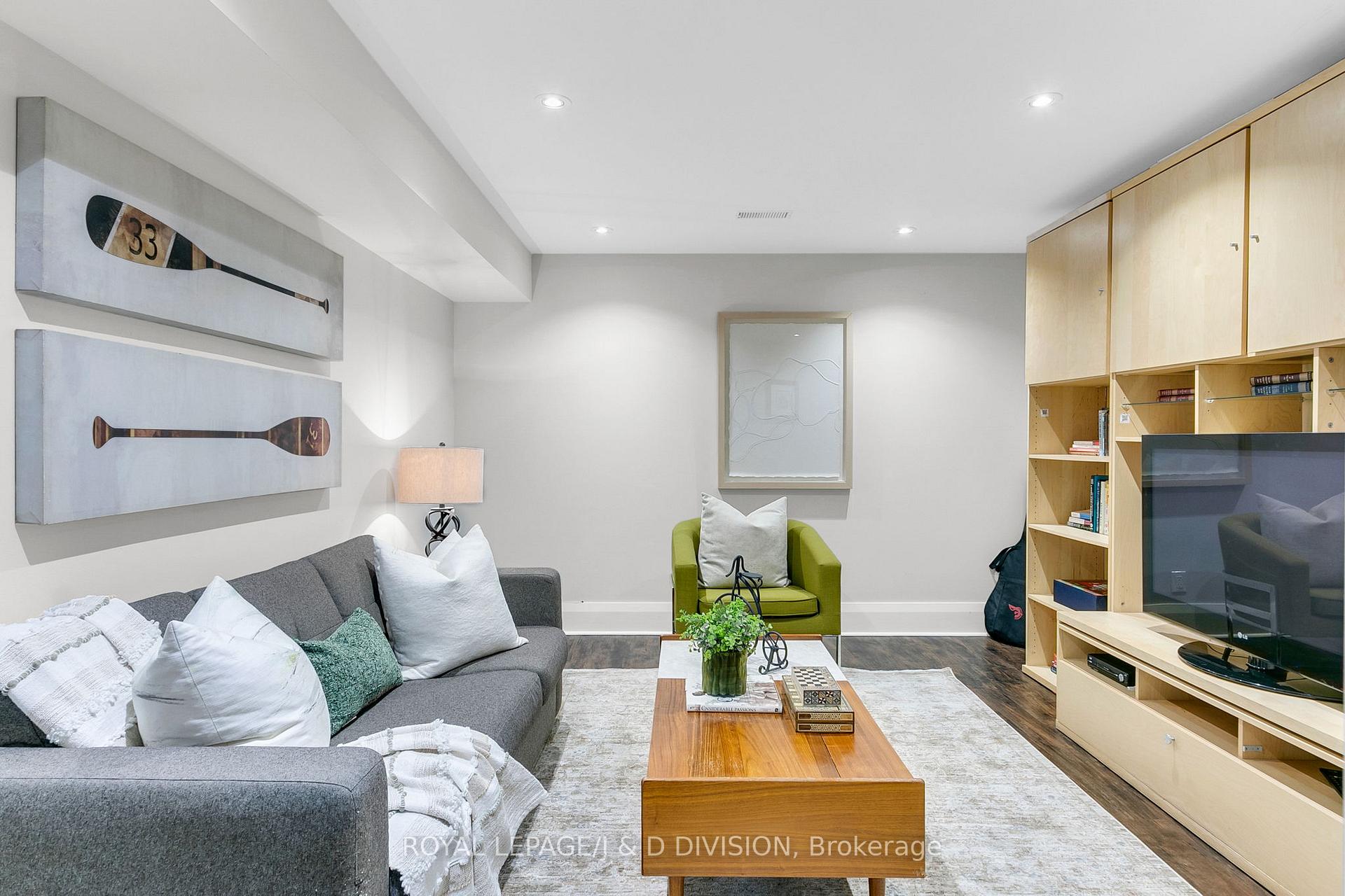 Photo 38 of 18 Le May Road, Toronto, Mount Pleasant East — HOMEH