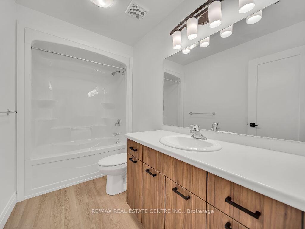 Photo 22 of 39 Braun Avenue, Tillsonburg — HOMEH