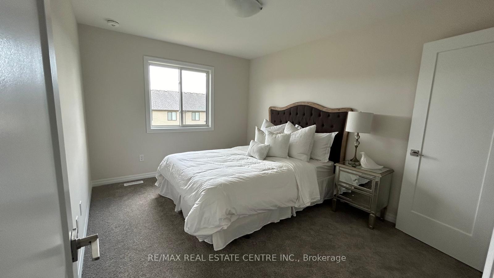 Photo 31 of 39 Braun Avenue, Tillsonburg — HOMEH