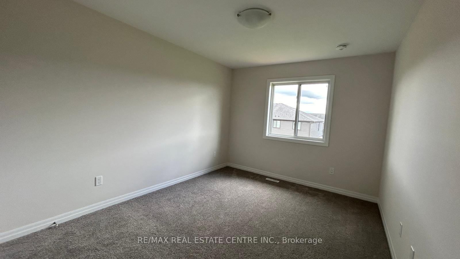 Photo 36 of 39 Braun Avenue, Tillsonburg — HOMEH