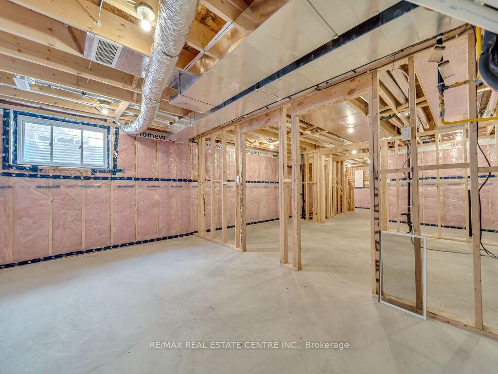 Photo 43 of 39 Braun Avenue, Tillsonburg — HOMEH