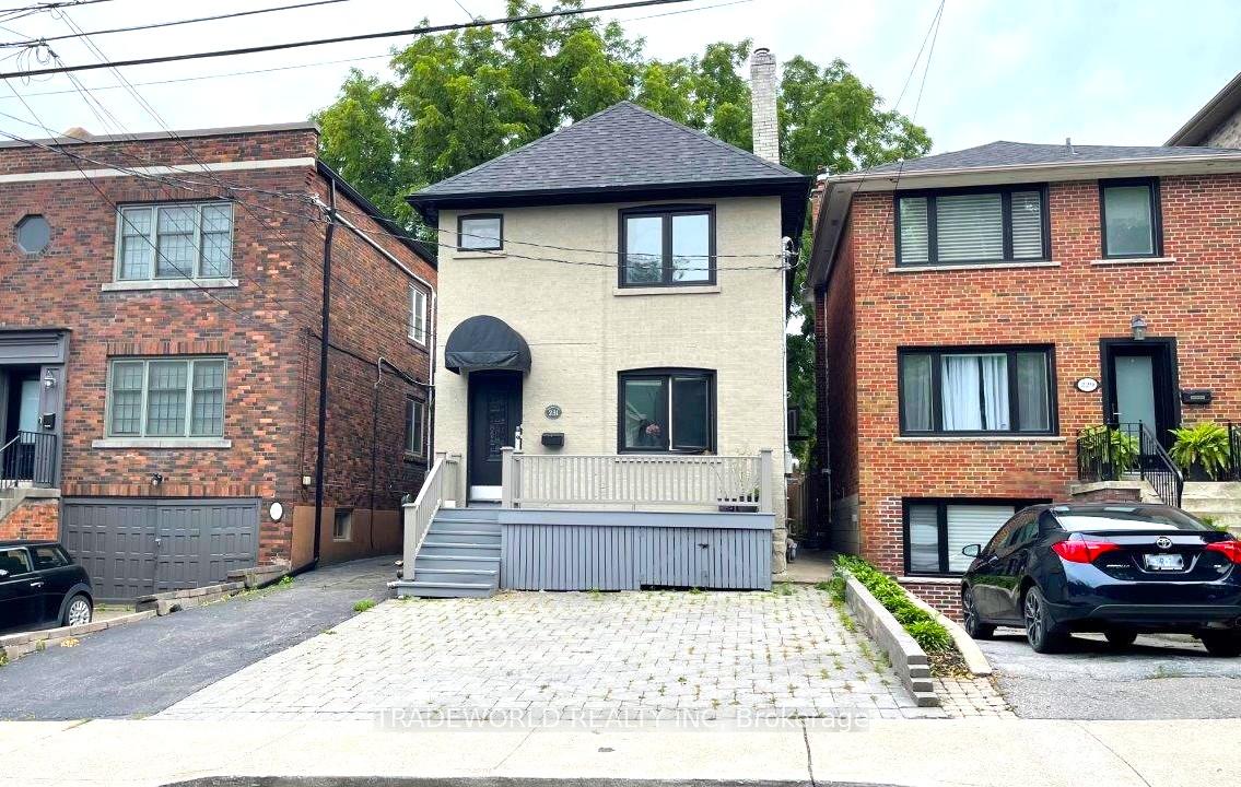 Front of Unit Bsmt #2, 231 Hillsdale Avenue E