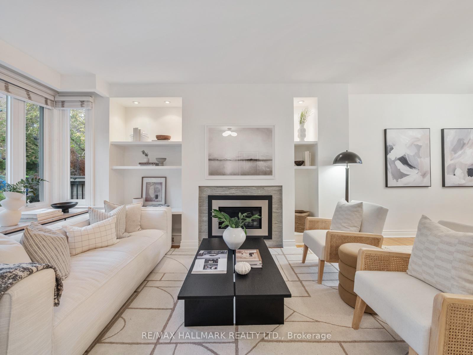 Photo 3 of 31 Tennis Crescent, Toronto, North Riverdale — HOMEH