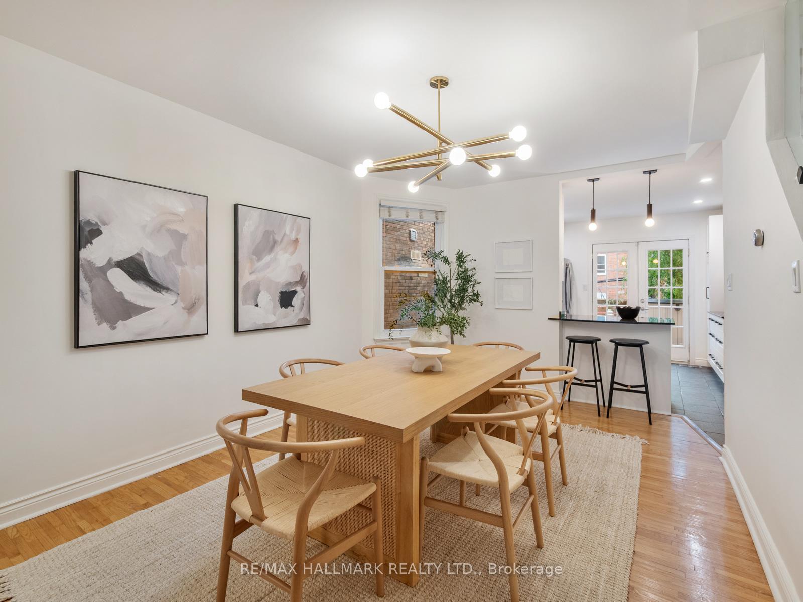 Photo 8 of 31 Tennis Crescent, Toronto, North Riverdale — HOMEH