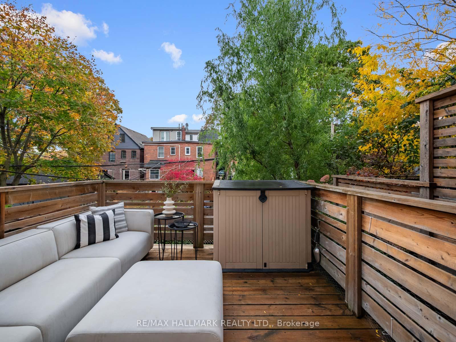 Photo 17 of 31 Tennis Crescent, Toronto, North Riverdale — HOMEH