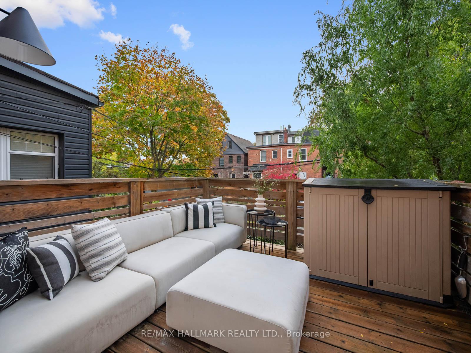 Photo 18 of 31 Tennis Crescent, Toronto, North Riverdale — HOMEH