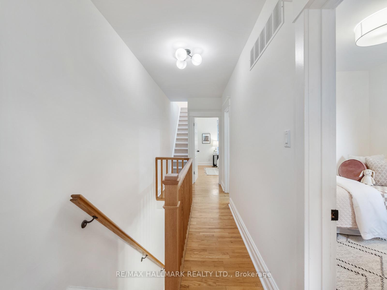 Photo 19 of 31 Tennis Crescent, Toronto, North Riverdale — HOMEH