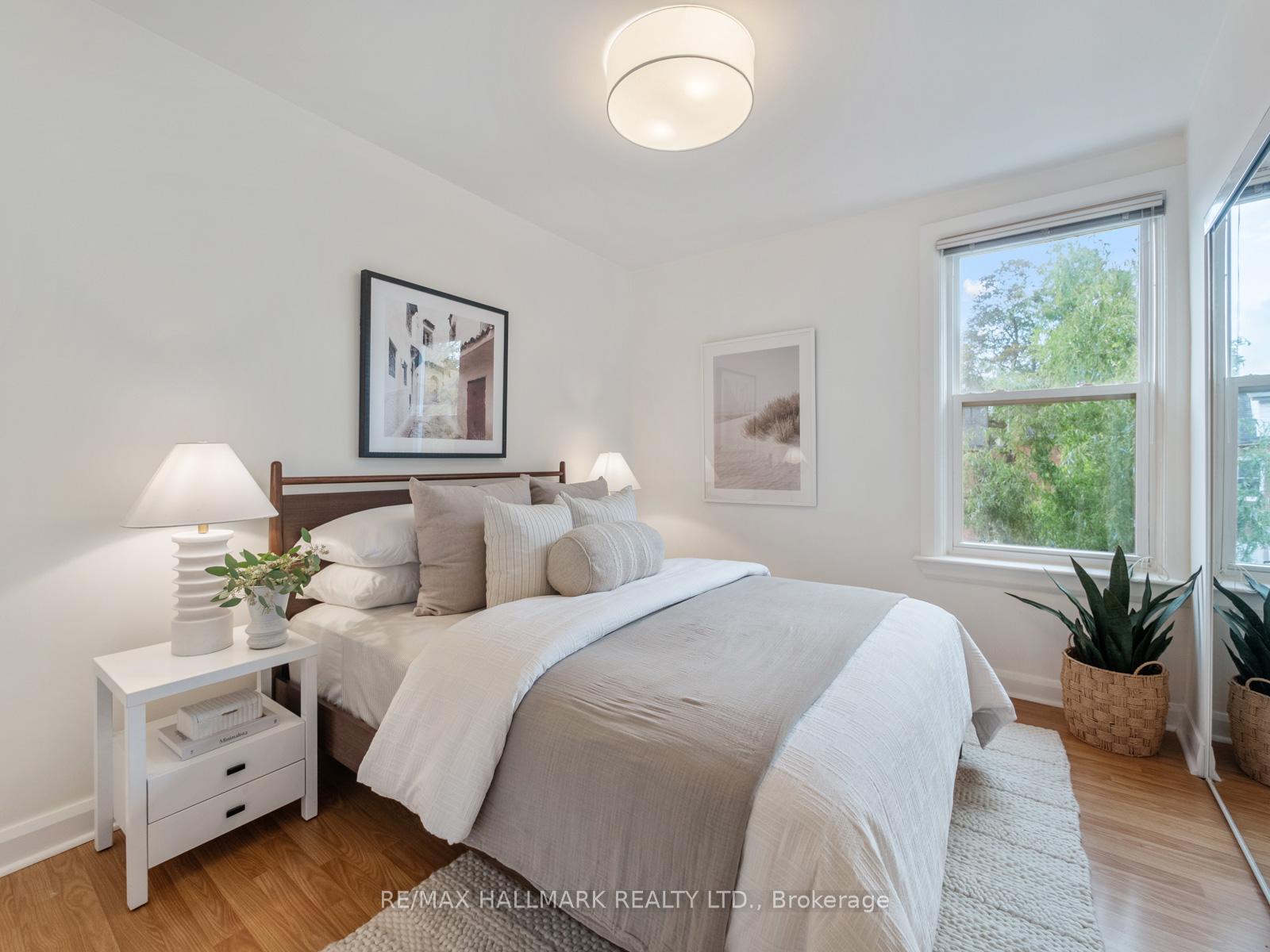 Photo 20 of 31 Tennis Crescent, Toronto, North Riverdale — HOMEH