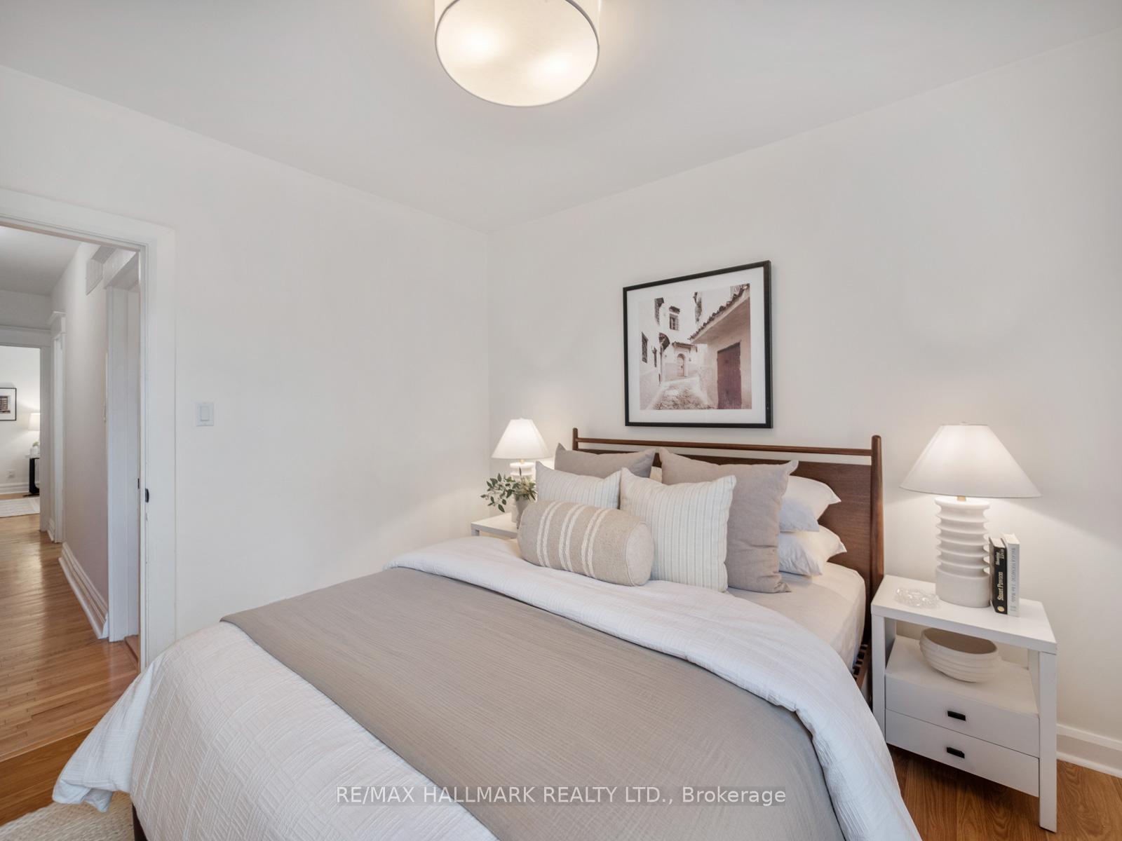 Photo 22 of 31 Tennis Crescent, Toronto, North Riverdale — HOMEH