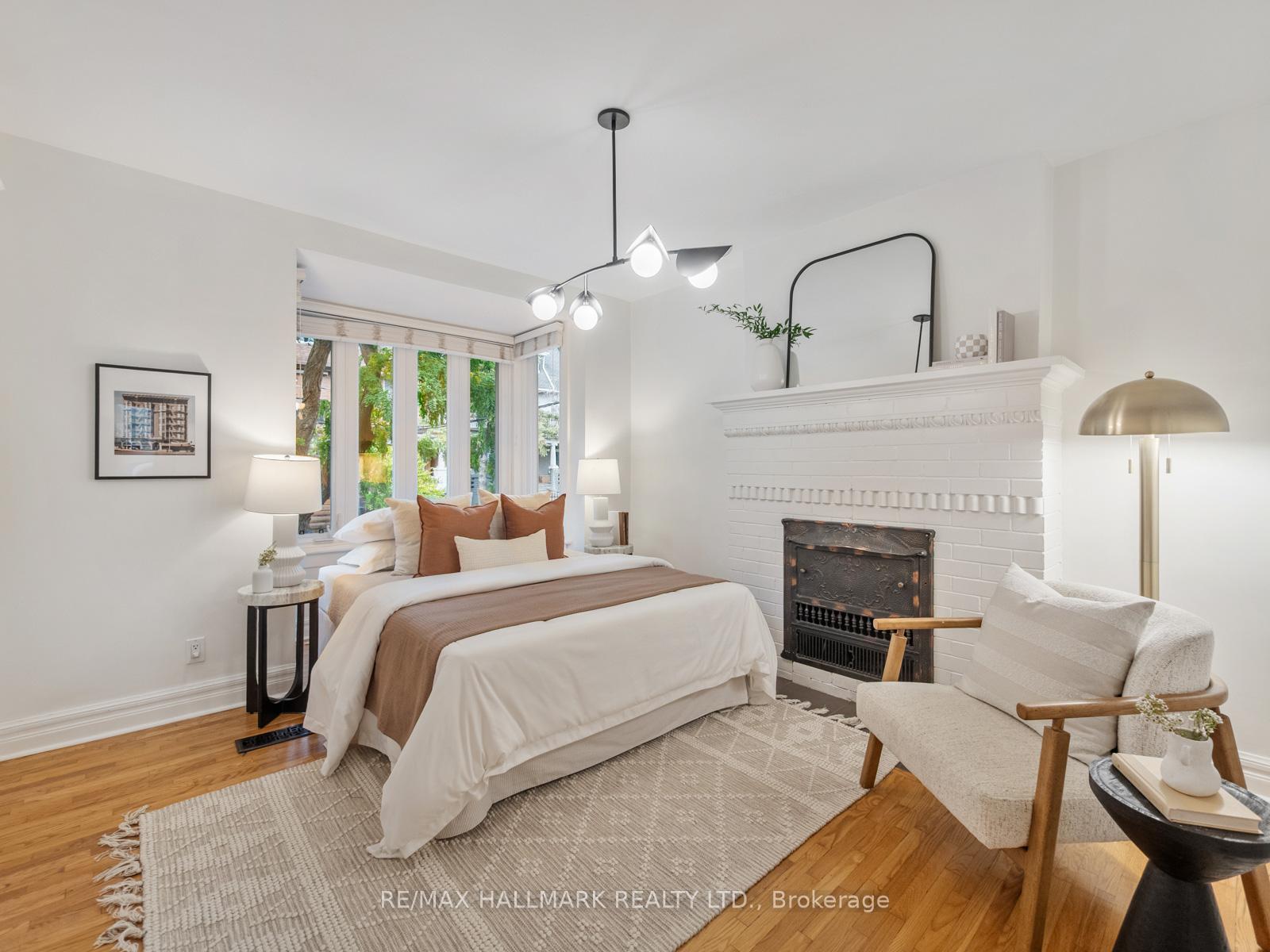 Photo 26 of 31 Tennis Crescent, Toronto, North Riverdale — HOMEH