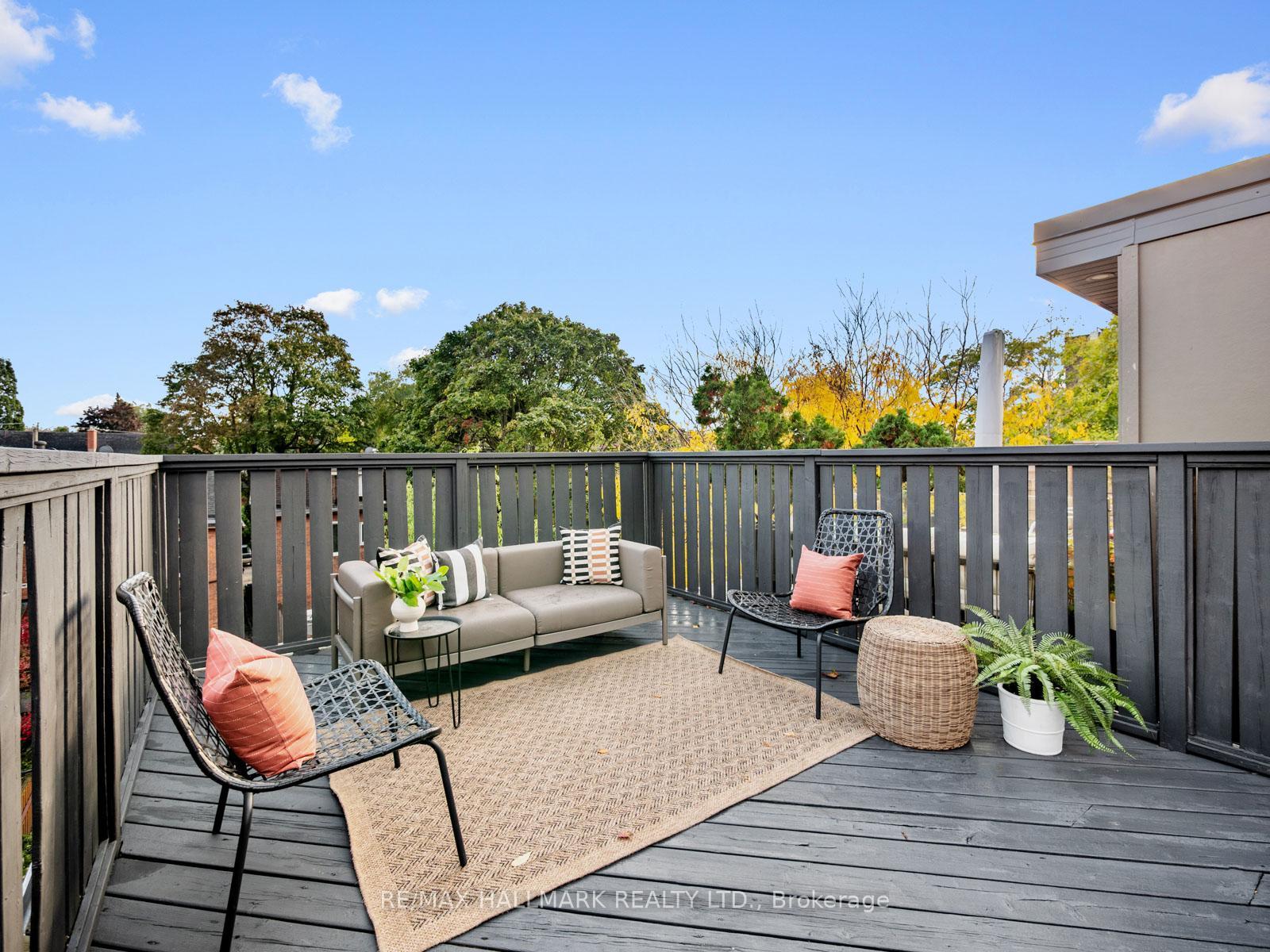 Photo 35 of 31 Tennis Crescent, Toronto, North Riverdale — HOMEH