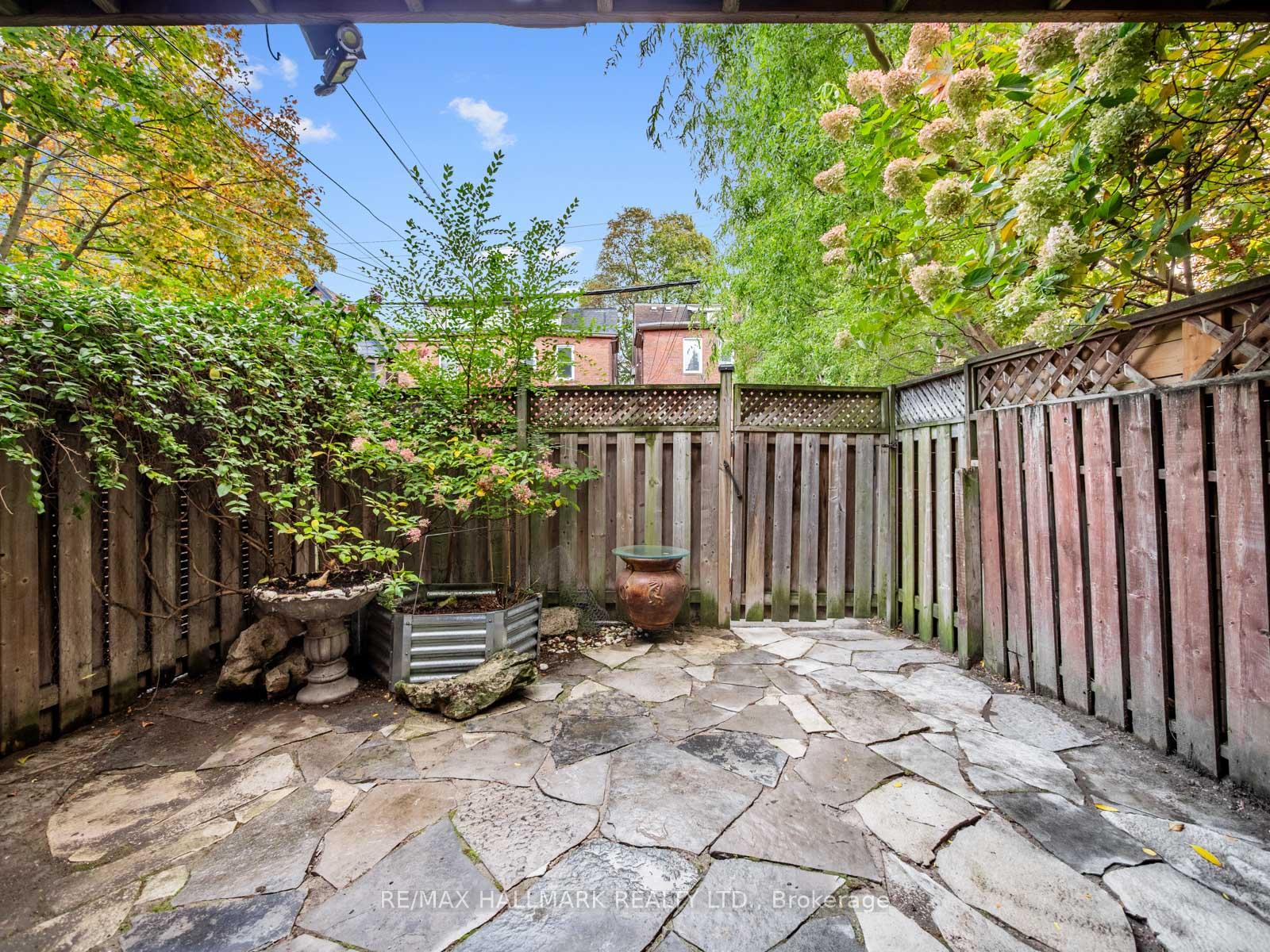 Photo 44 of 31 Tennis Crescent, Toronto, North Riverdale — HOMEH