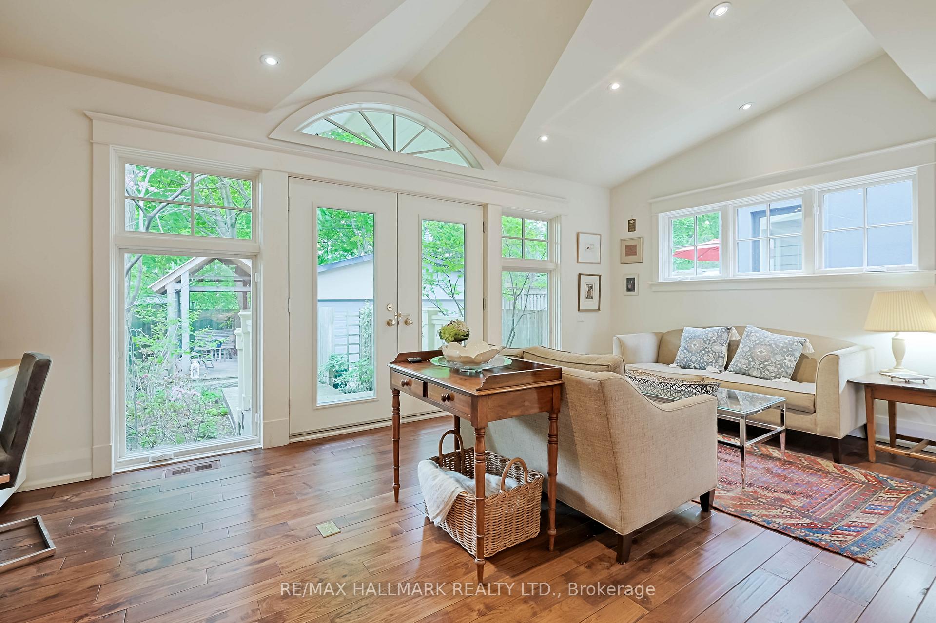 Photo 16 of 8 Silver Birch Avenue, Toronto, The Beaches — HOMEH