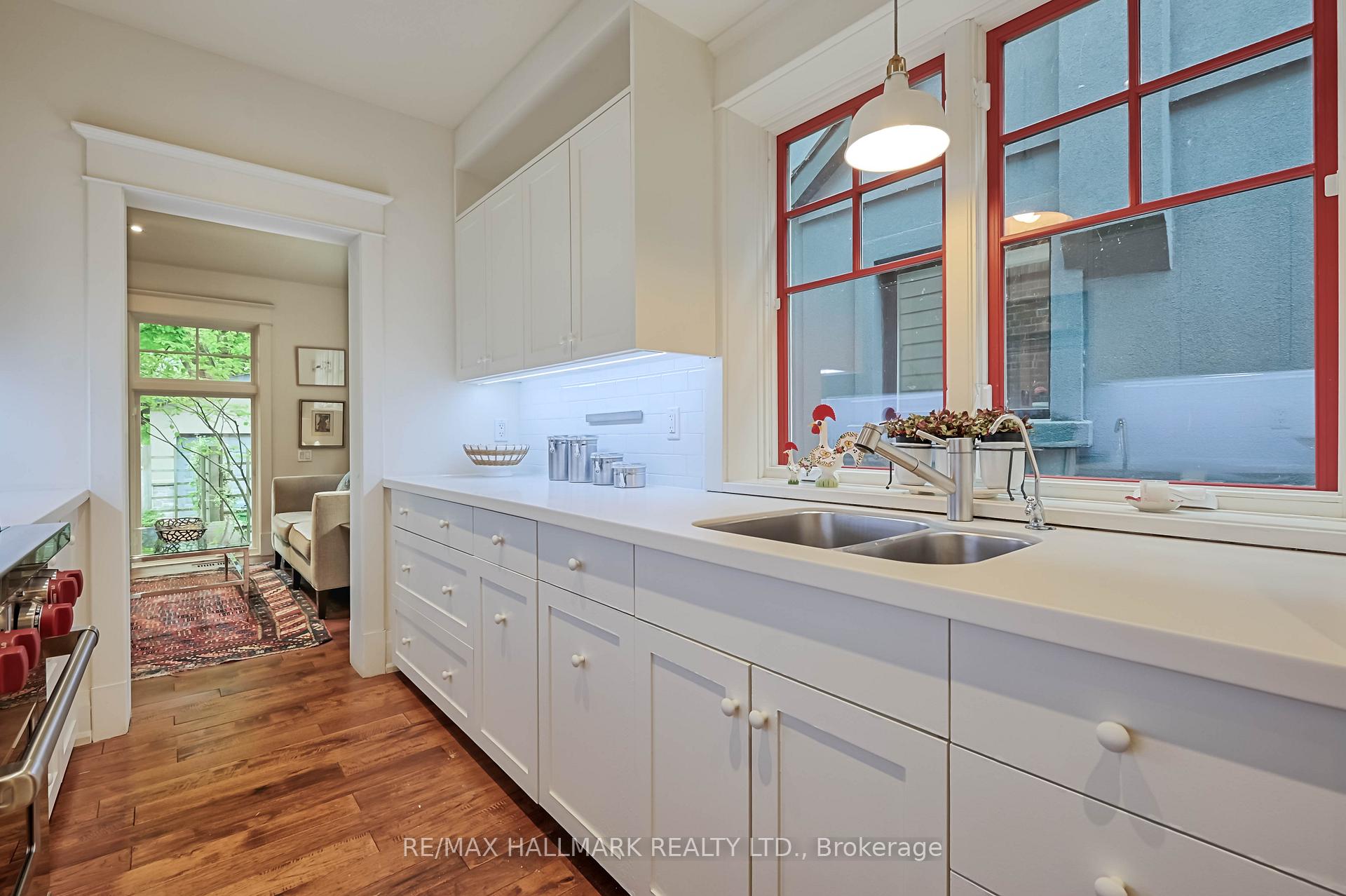 Photo 22 of 8 Silver Birch Avenue, Toronto, The Beaches — HOMEH