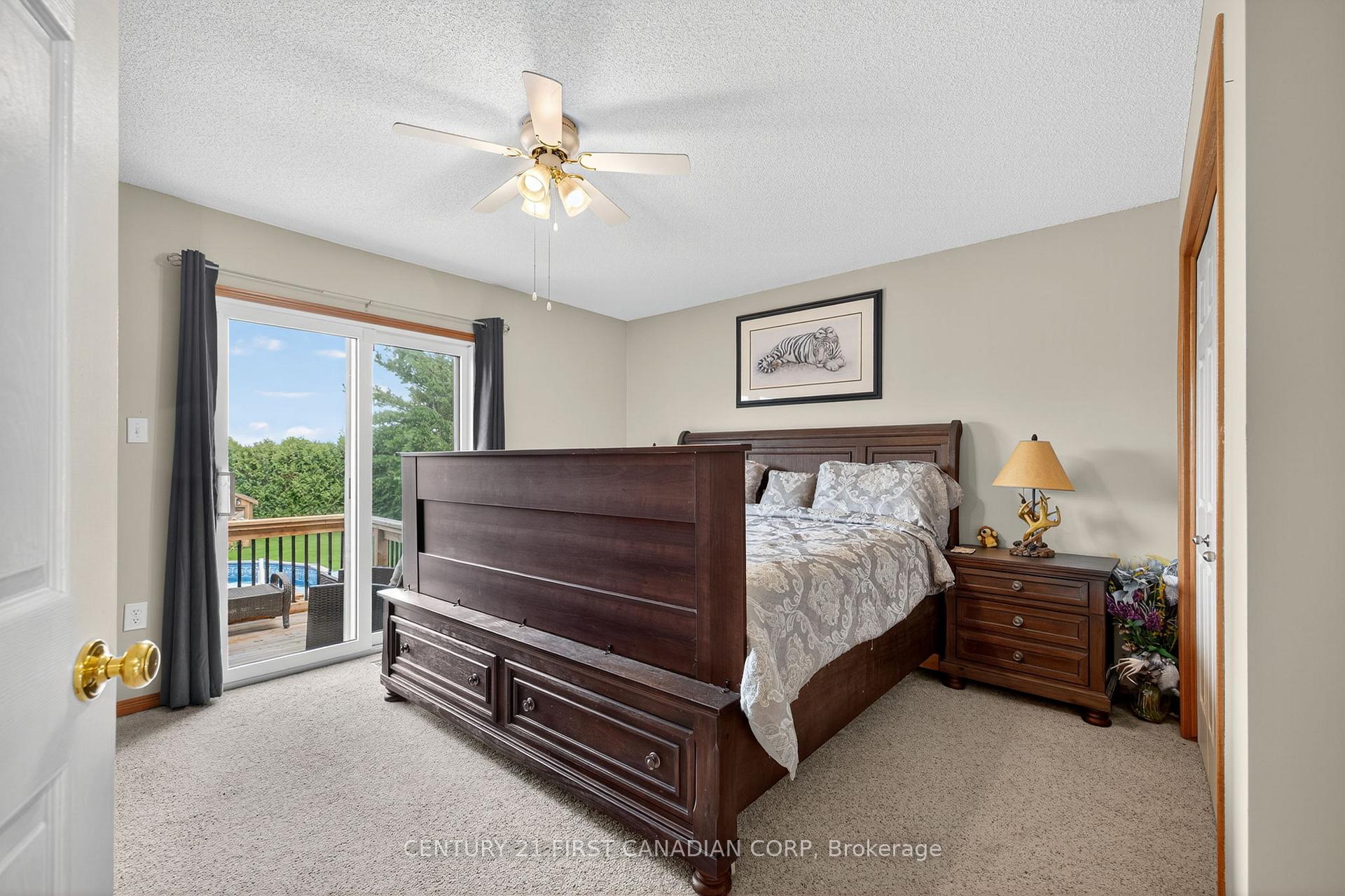 Photo 14 of 19 Hemlock Boulevard, Strathroy-Caradoc, SE — HOMEH