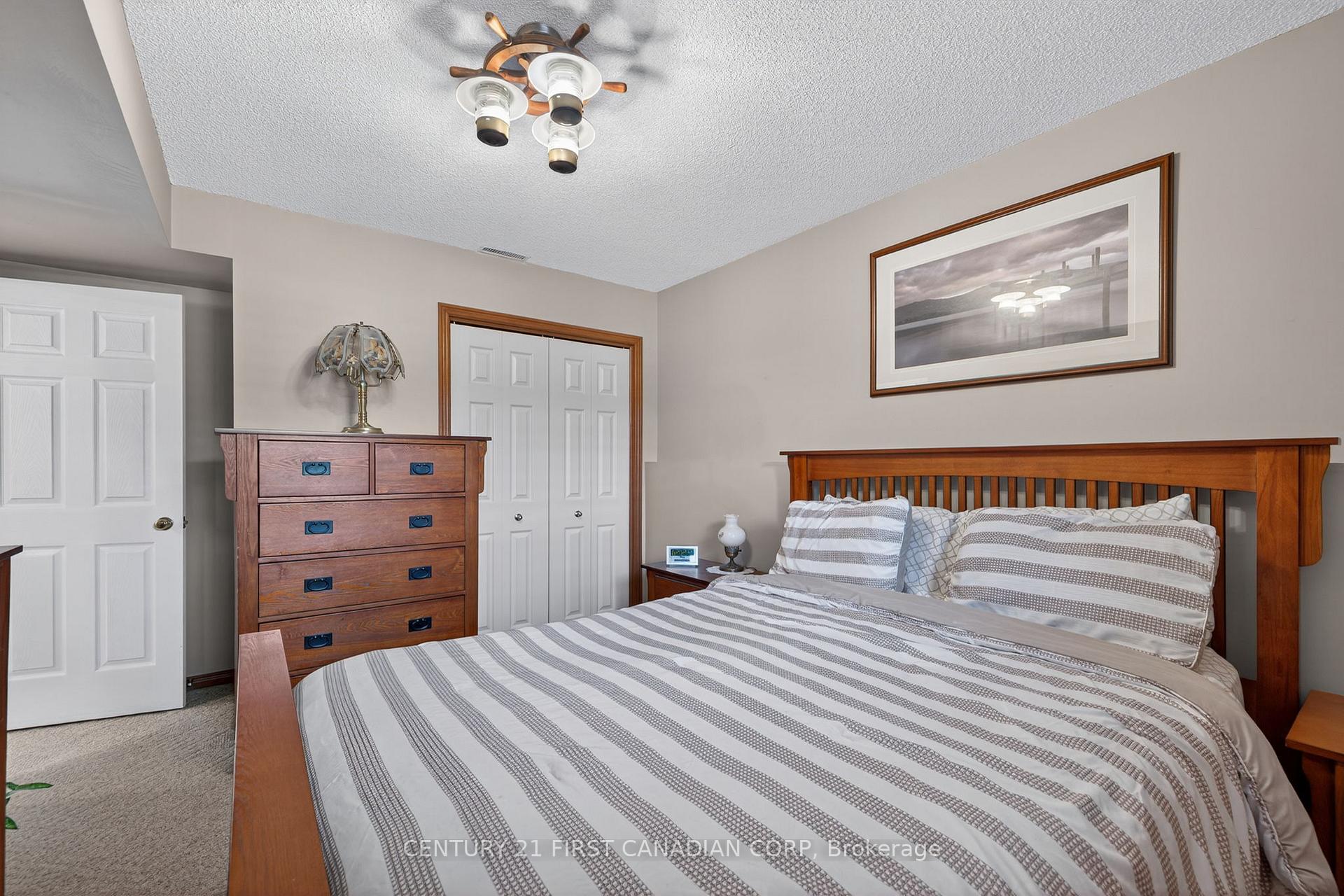 Photo 22 of 19 Hemlock Boulevard, Strathroy-Caradoc, SE — HOMEH