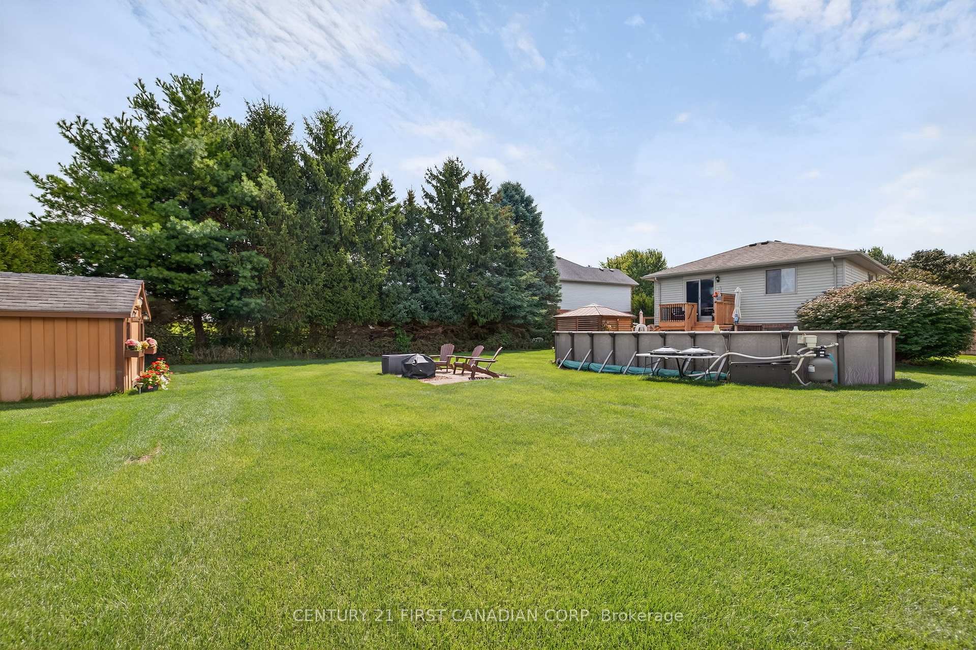 Photo 36 of 19 Hemlock Boulevard, Strathroy-Caradoc, SE — HOMEH