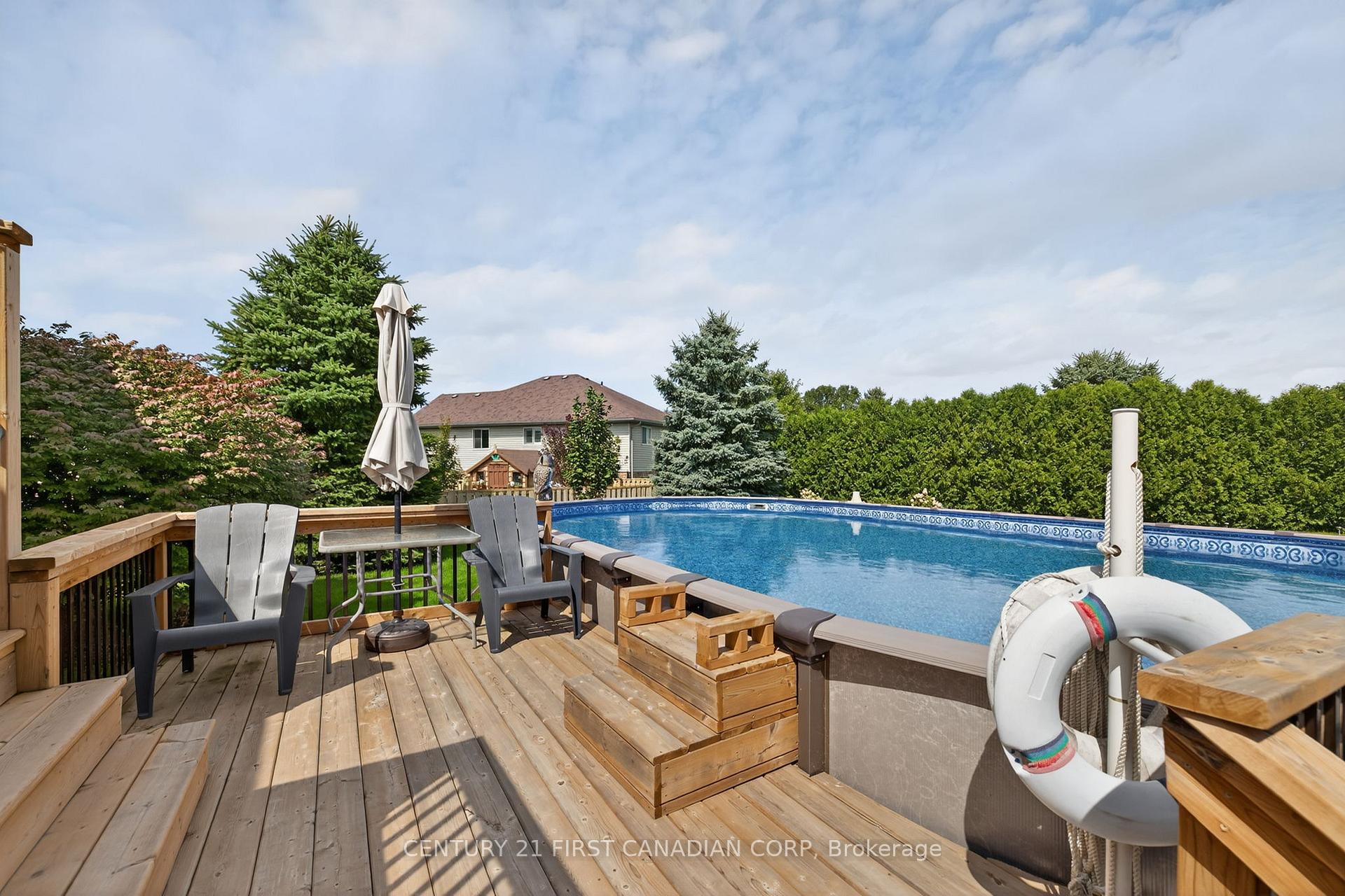 Photo 39 of 19 Hemlock Boulevard, Strathroy-Caradoc, SE — HOMEH