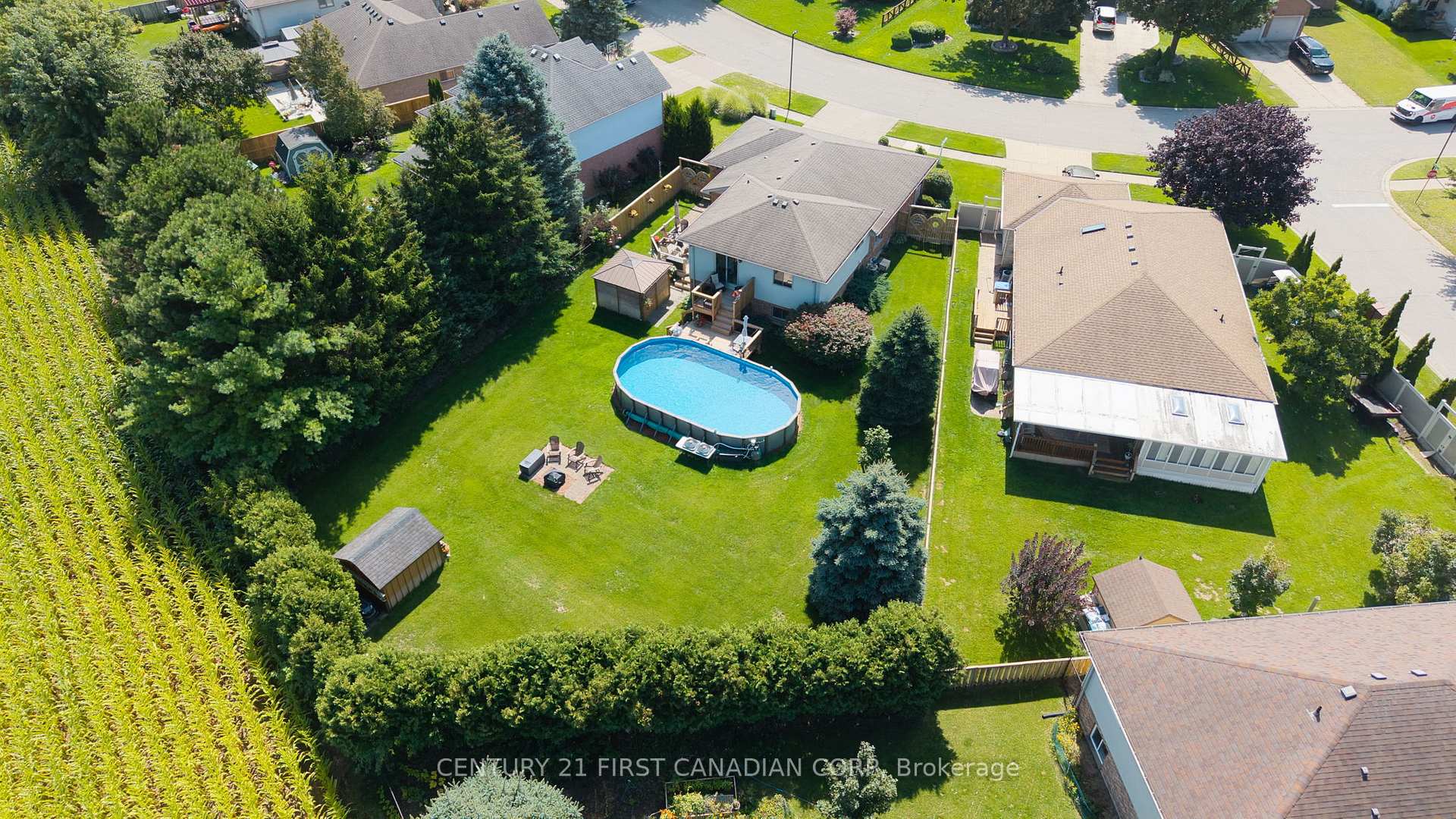 Photo 46 of 19 Hemlock Boulevard, Strathroy-Caradoc, SE — HOMEH
