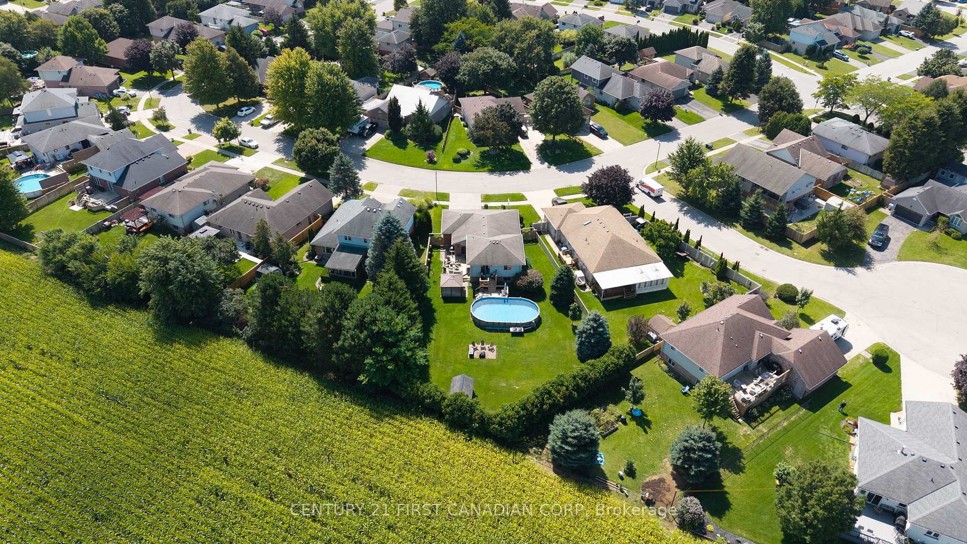 Photo 48 of 19 Hemlock Boulevard, Strathroy-Caradoc, SE — HOMEH