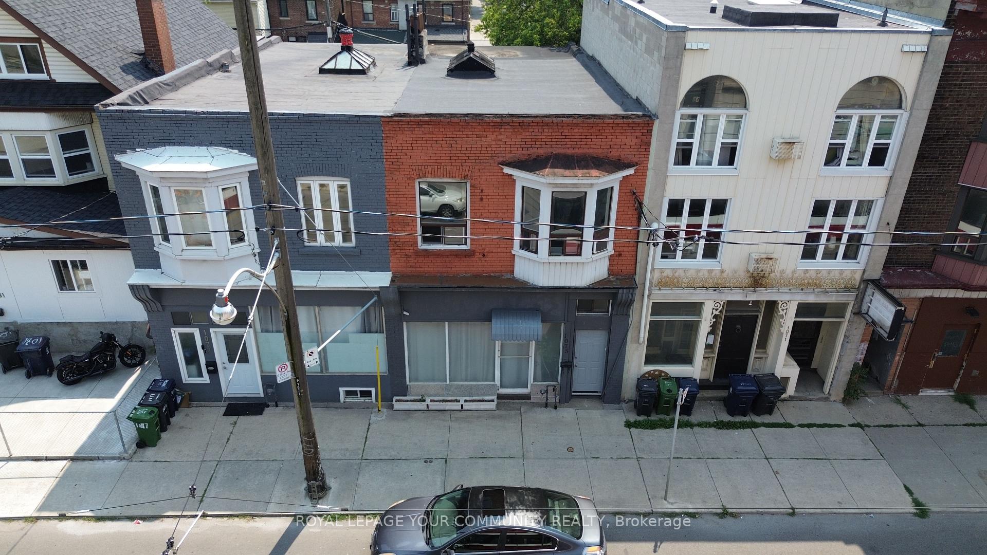 Photo 6 of Unit Upper floor, 1075 Gerrard Street E, Toronto, South Riverdale — HOMEH