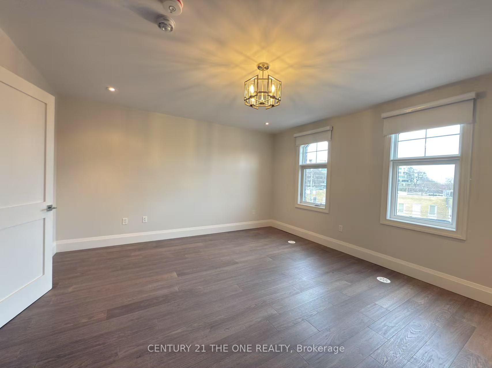 Photo 13 of 224 Mcrae Drive, Toronto, Leaside — HOMEH
