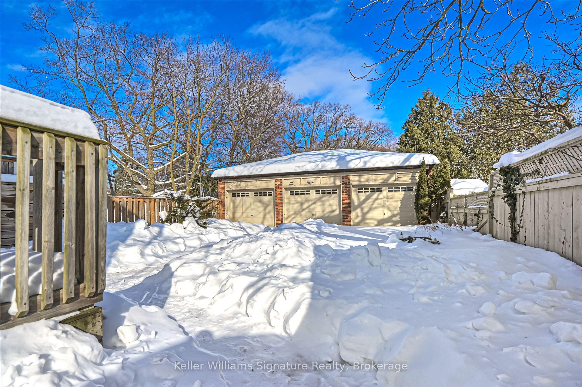 Front of 369 Mount Pleasant Road