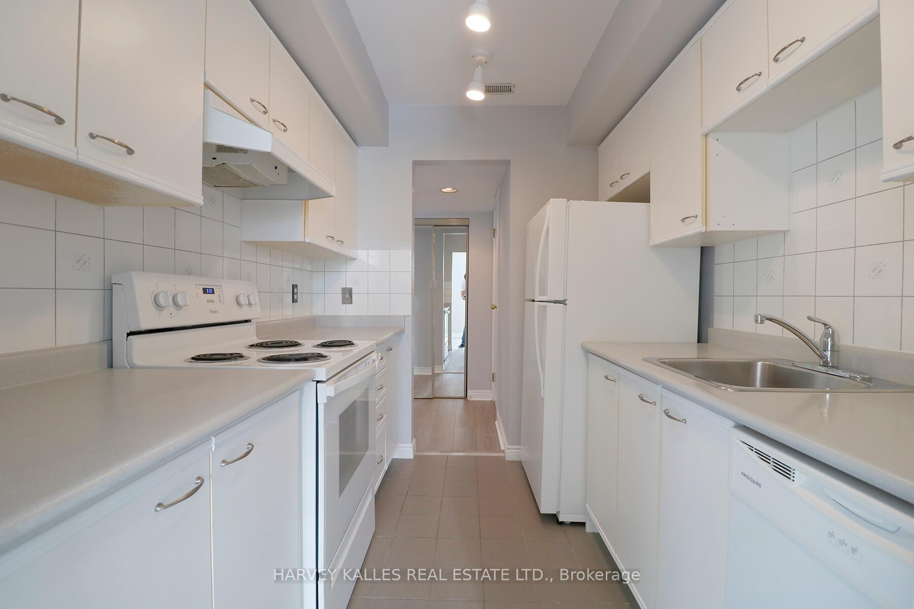 Photo 5 of Unit C, 1424 Bayview Avenue, Toronto, Mount Pleasant East — HOMEH