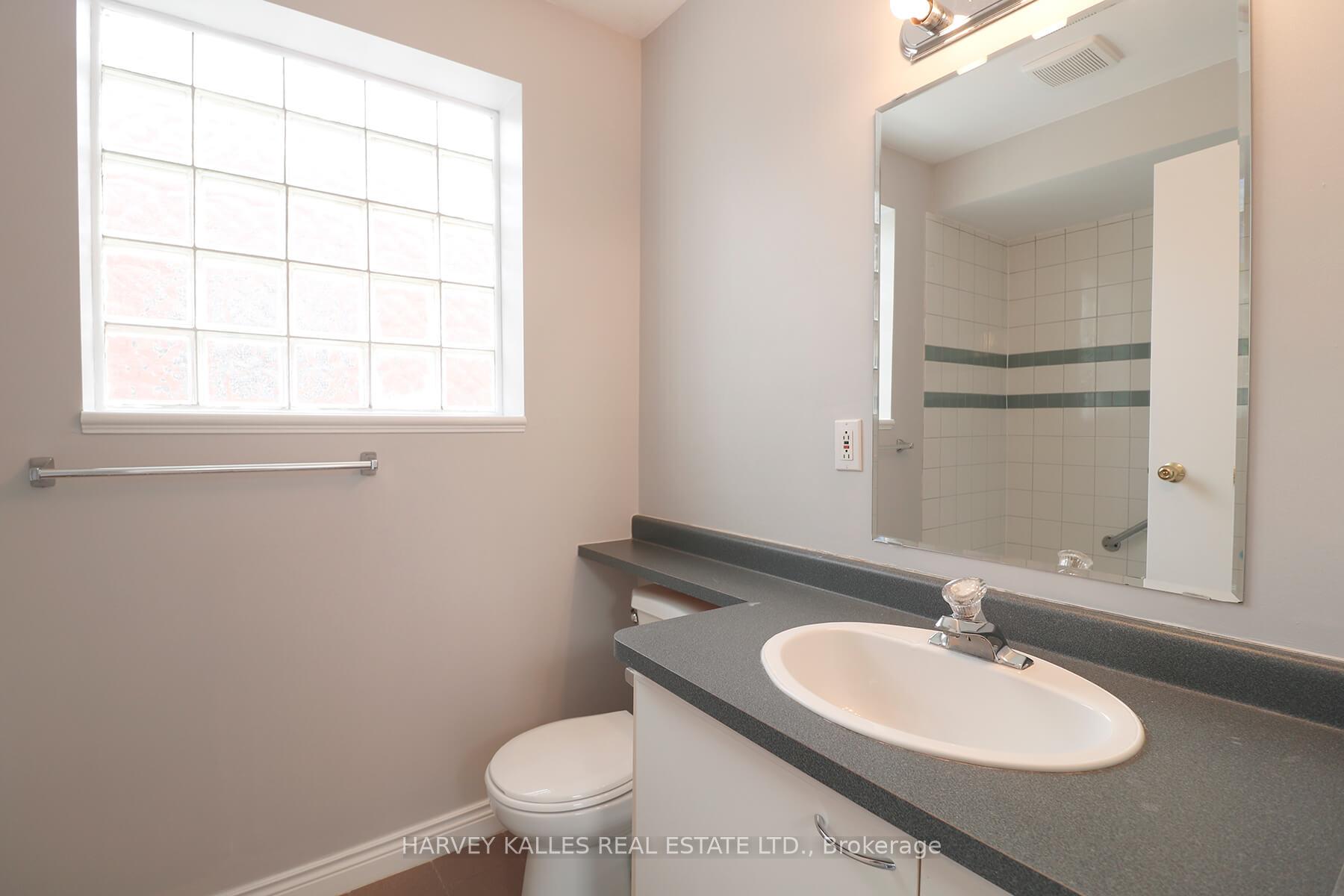 Photo 15 of Unit C, 1424 Bayview Avenue, Toronto, Mount Pleasant East — HOMEH